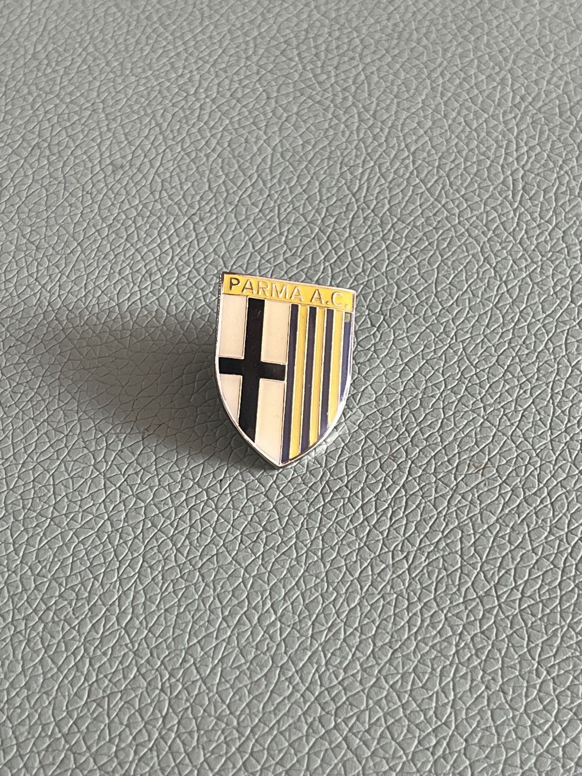 Vintage Parma AC logo vintage pin Size ONE SIZE - 1 Thumbnail