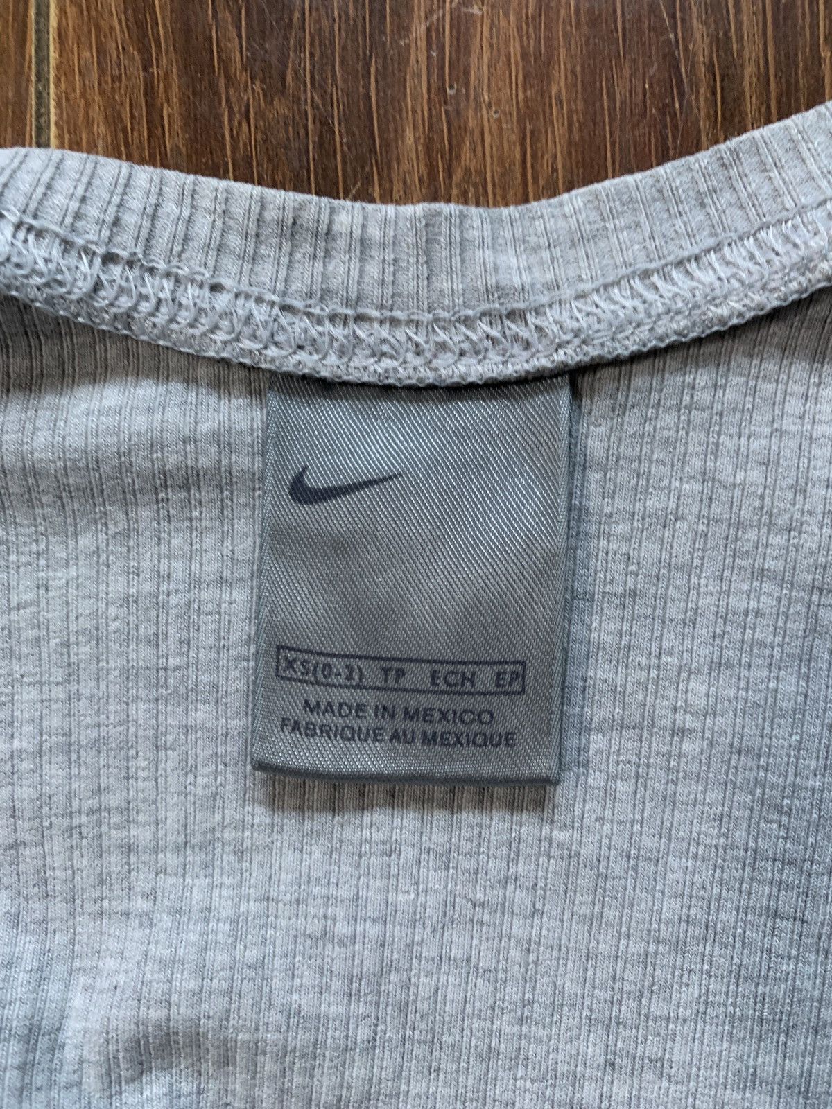 Nike × Vintage Nike Y2K Ribbed Tank Top Center Swoosh Size XS / US 0-2 / IT 36-38 - 7 Thumbnail