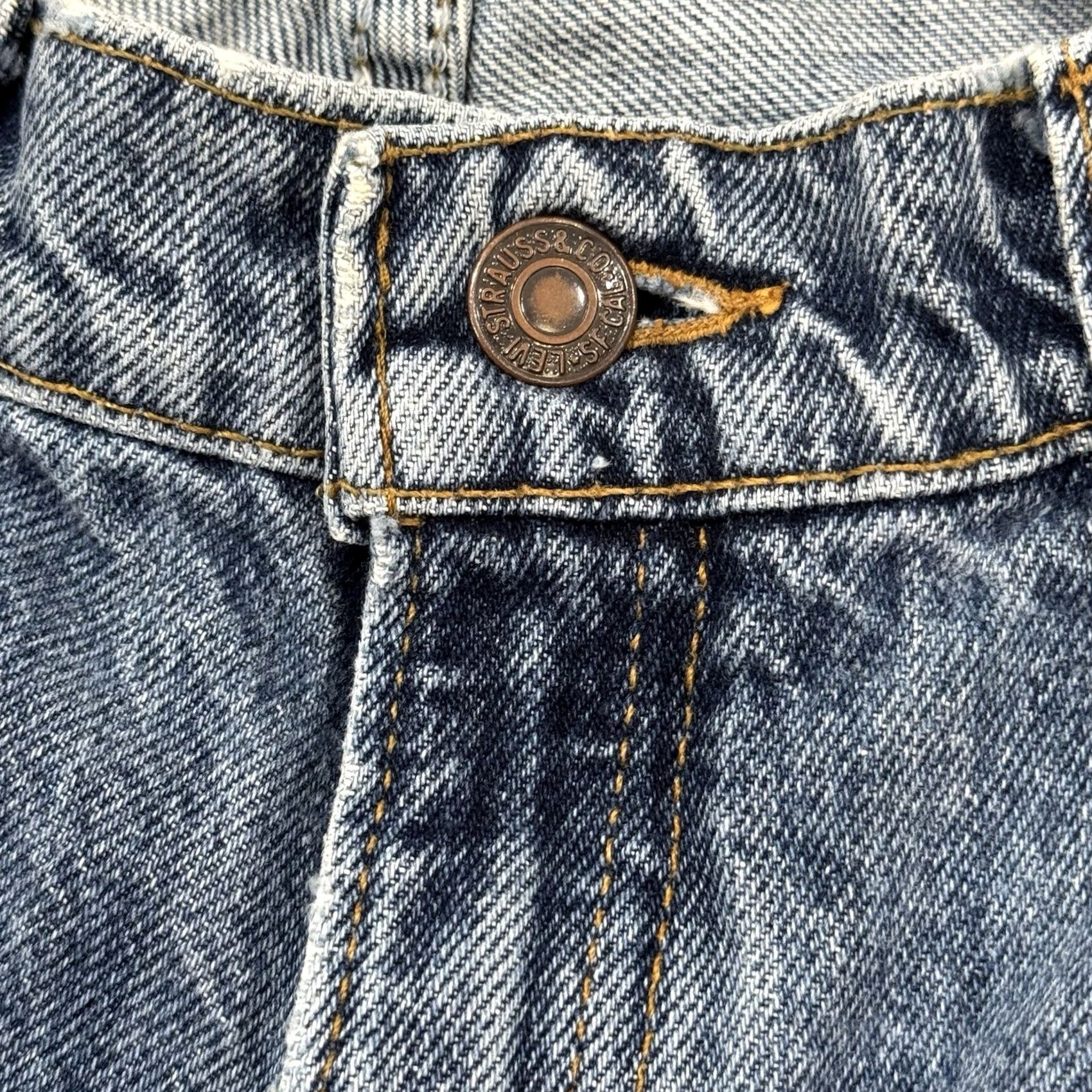 Levi's VINTAGE Levi's 550 Jeans 30x30 Denim 11M Women Blue 90s Tapered High Rise 5-Pocket Made in USA 100% Cotton Jeans Size 32" / US 10 / IT 46 - 6 Thumbnail