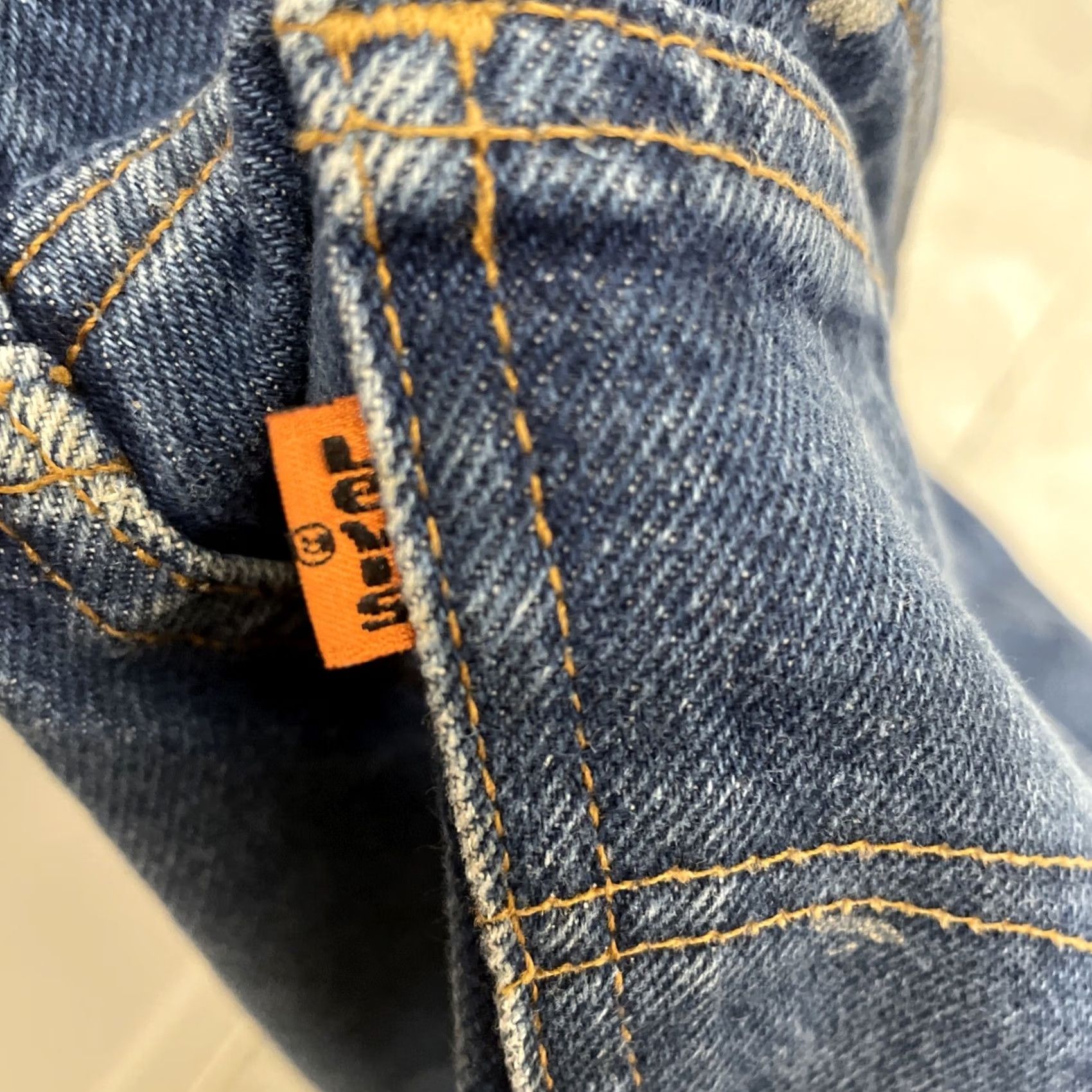 Levi's VINTAGE Levi's Jeans Men 34x36 40509-0215 Orange Tab 80s Denim Straight 5-Pocket Blue Blue Jeans 80s Mens Regular Leather? Size US 34 / EU 50 - 4 Thumbnail