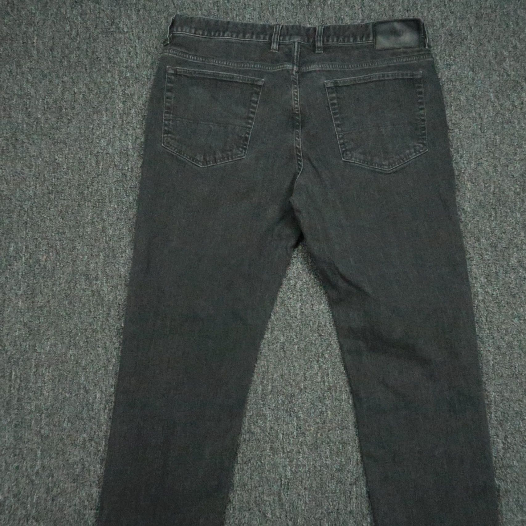 Denime Spoke Jeans Mens 37x29 Denim Straight 5-Pocket Black 37 Inseam Dark Denim Button Zip Belt Loops Regular Size 37 Vintage No Size US 37 - 5 Thumbnail