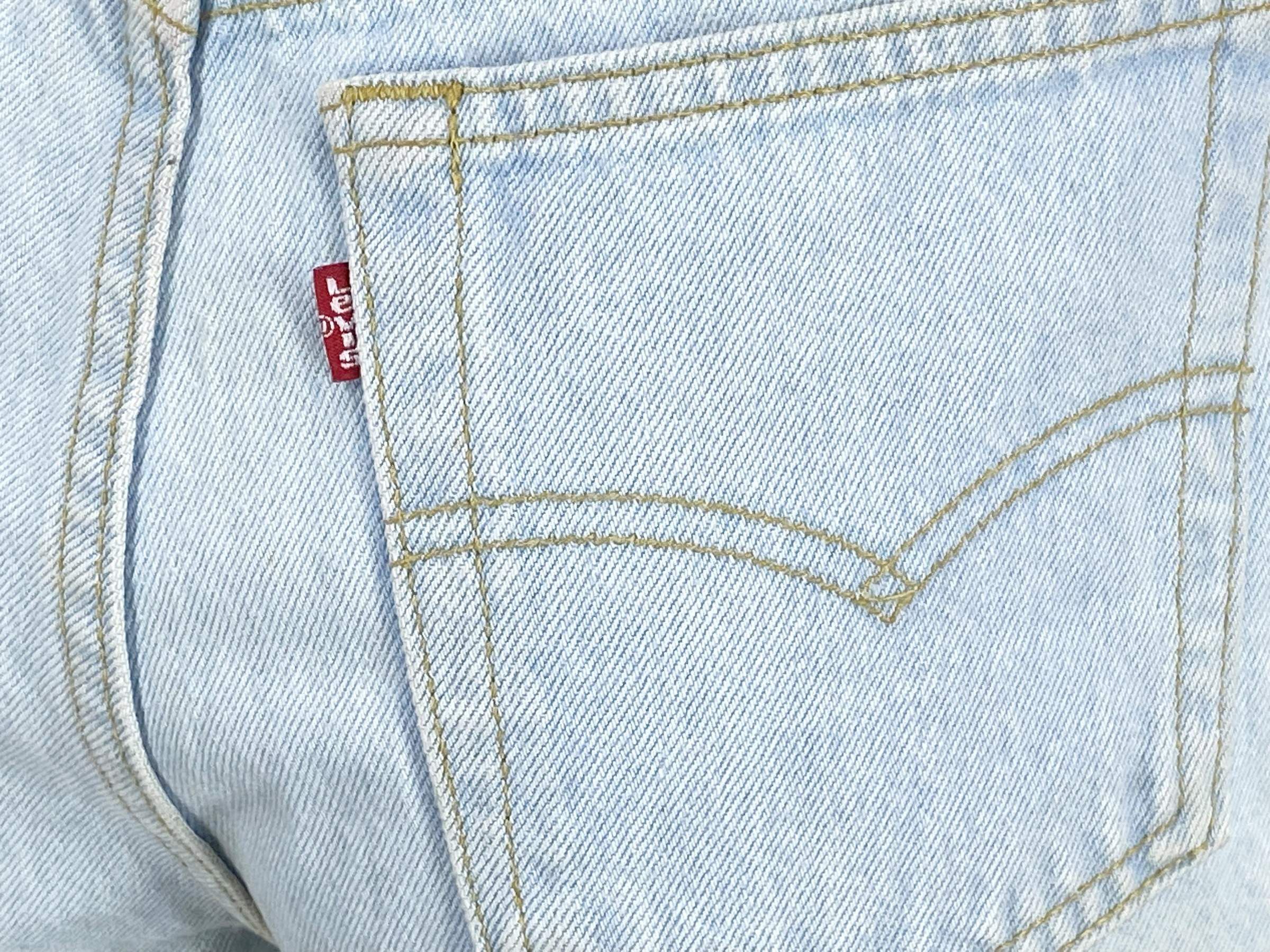 Levi's Levi's 501 Jeans Light Wash Tapered Leg Dirty Blue Jeans Size 26" / US 2 / IT 38 - 7 Thumbnail