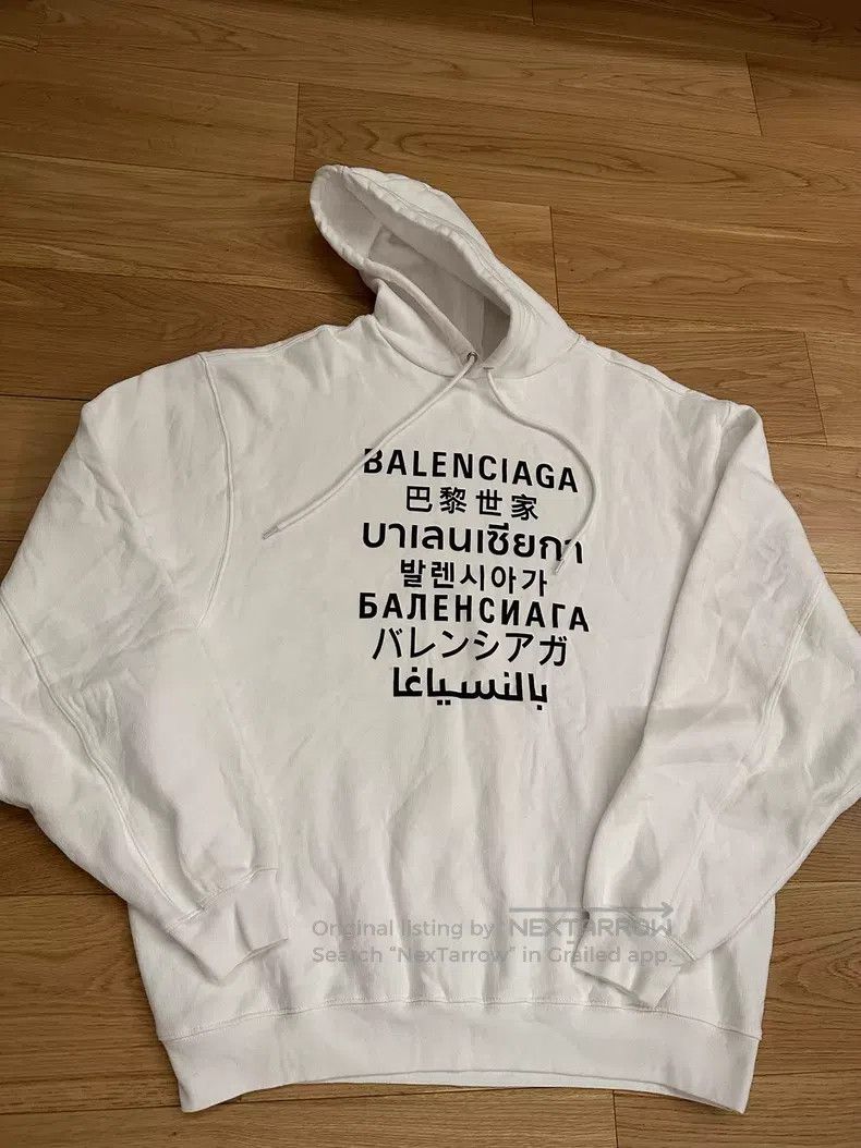 Balenciaga Balenciaga Seven Languages Hoodie Size US S / EU 44-46 / 1 - 1 Thumbnail