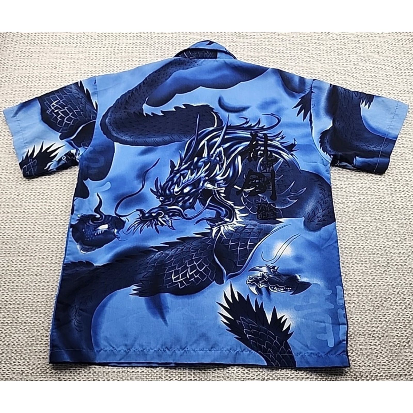 Vintage Yago Button Up Shirt Mens Small Blue Dragon Short Sleeve Asian Tribal Casual Manga Pattern All Seasons Breathable Lightweight Easy Care Size US S / EU 44-46 / 1 - 6 Thumbnail