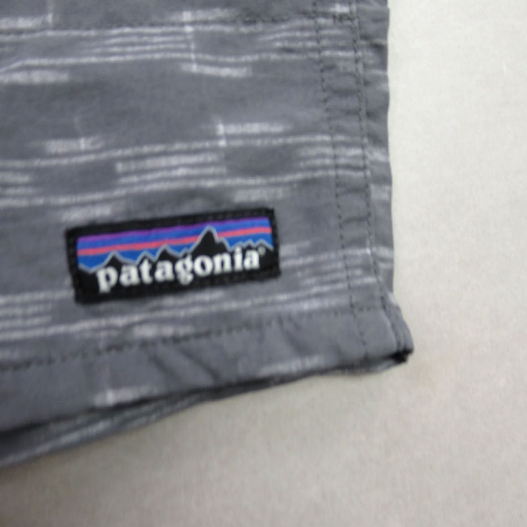 Patagonia Patagonia Shorts Mens 28 Chino Gray Drawstring Lightweight Outdoors Pockets Size US 28 / EU 44 - 2 Thumbnail