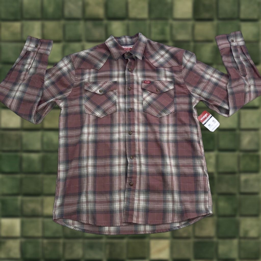 Wrangler VINTAGE Wrangler Premium Twill Plaid Enamel Snap Pocket Front Shirt NWT Men’s Medium Size US M / EU 48-50 / 2 - 1 Thumbnail