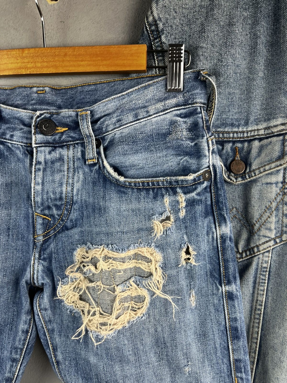 True Religion True Religion distressed denim pants y2k Size 28" / US 6 / IT 42 - 7 Thumbnail