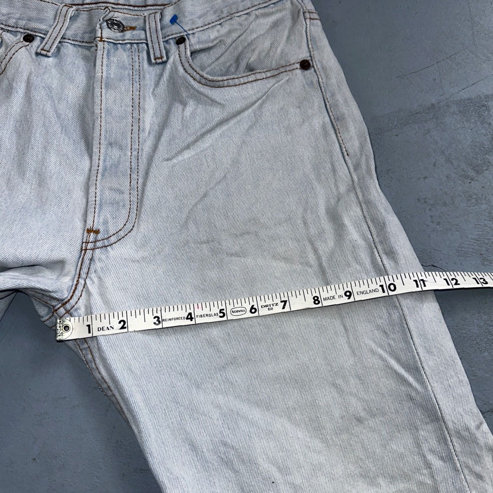 Levi's VINTAGE Levi's 501 Jeans Straight 90s USA Blue Light Wash 32x34 Mens Regular Denim Cotton Button Rise Mid 10-12 Patched 34 Inseam 32 Size US 32 / EU 48 - 7 Thumbnail