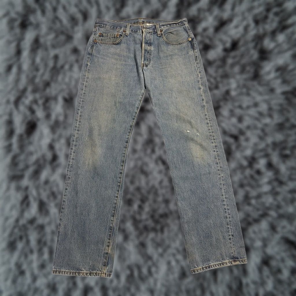 Levi's VINTAGE Levi's 501 Jeans Mens 34x34 Blue Medium Wash Straight Button Fly Y2K Size US 34 / EU 50 - 1 Thumbnail