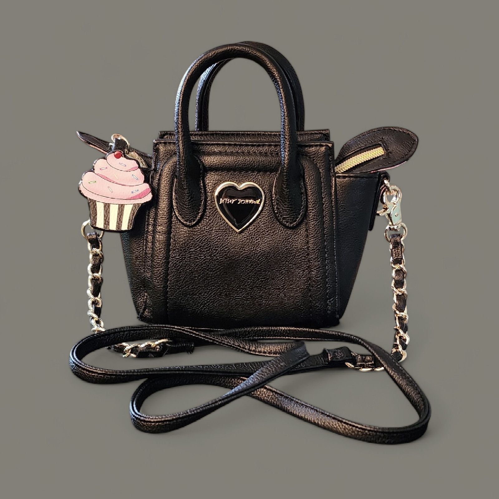 Betsey Johnson Betsey Johnson Trolls by dream works Mini Purse Cupcake tag Size ONE SIZE - 1 Thumbnail