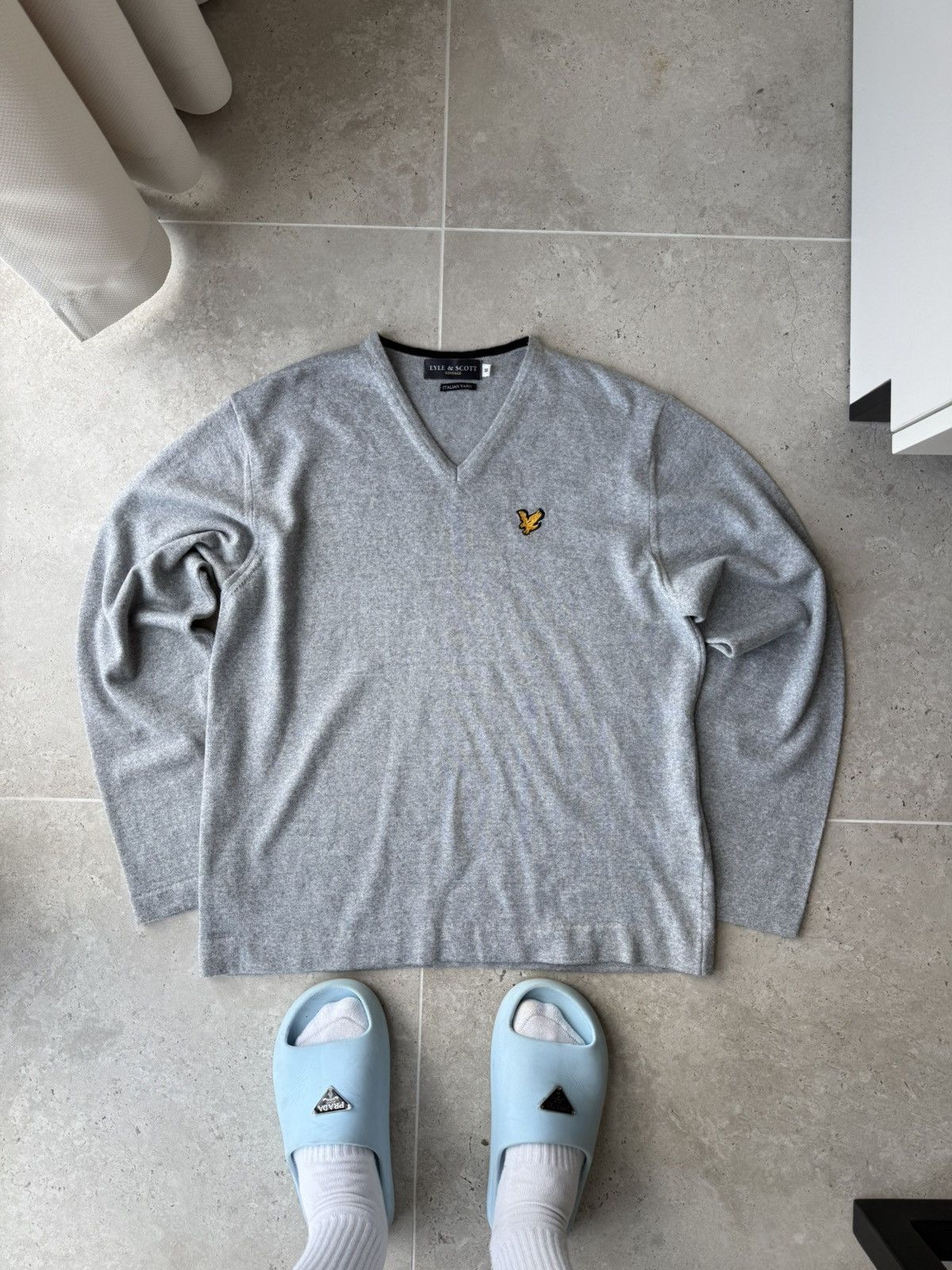 Lyle & Scott Lyle & Scott V-Neck Sweater – Grey Size US M / EU 48-50 / 2 - 1 Thumbnail