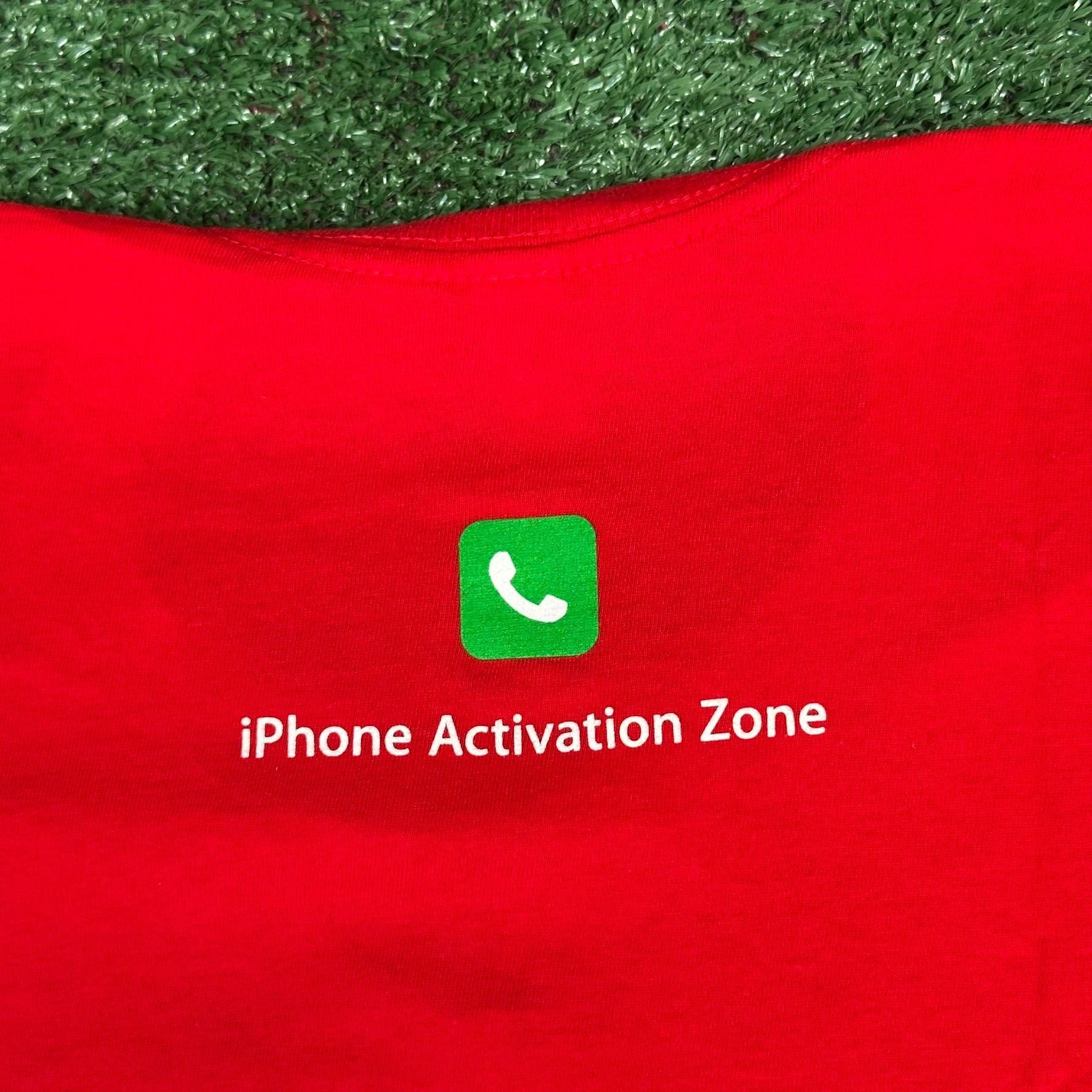 Apple Vintage Y2K Apple Store Employee iPhone T-Shirt Long Sleeve Size US S / EU 44-46 / 1 - 6 Thumbnail