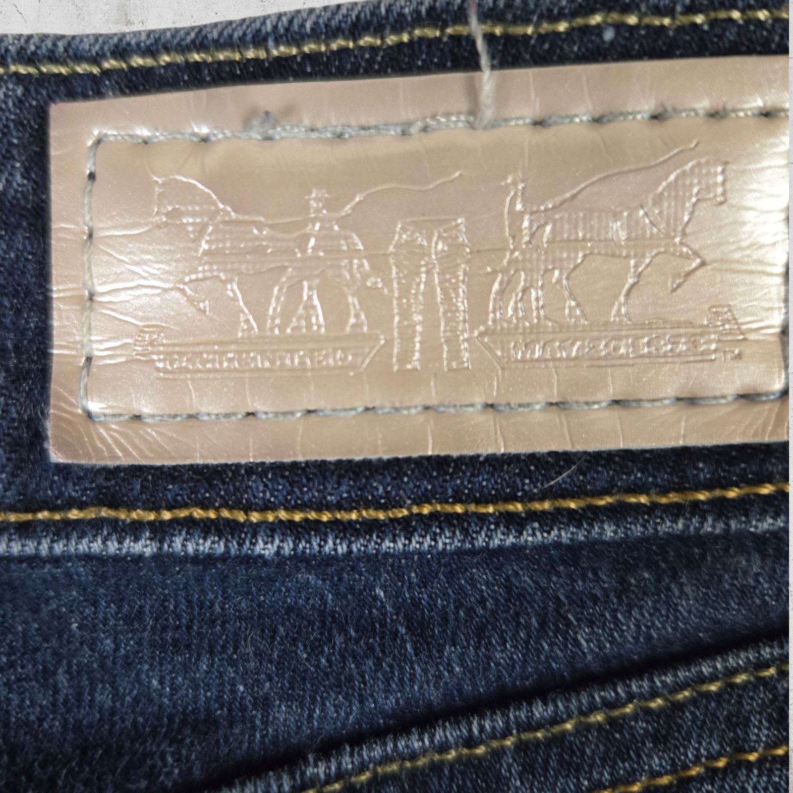 Levi's Levi’s Dark High Rise Slim Skinny Jeans Size 28 Size 28" / US 6 / IT 42 - 6 Thumbnail