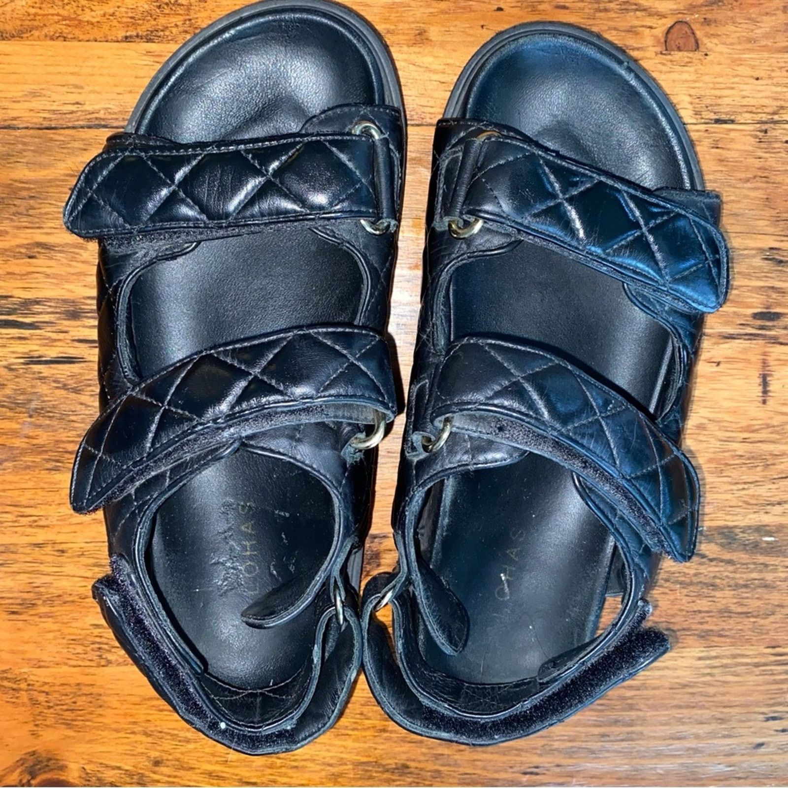 ALOHAS Alohas $210 Black Quilted Hook Loop Sandal Spain 38 7 7.5 Size US 7.5 / IT 37.5 - 3 Thumbnail