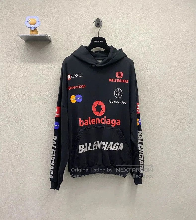 Balenciaga Balenciaga FW23 Logo Print Hoodie. Size US M / EU 48-50 / 2 - 1 Thumbnail