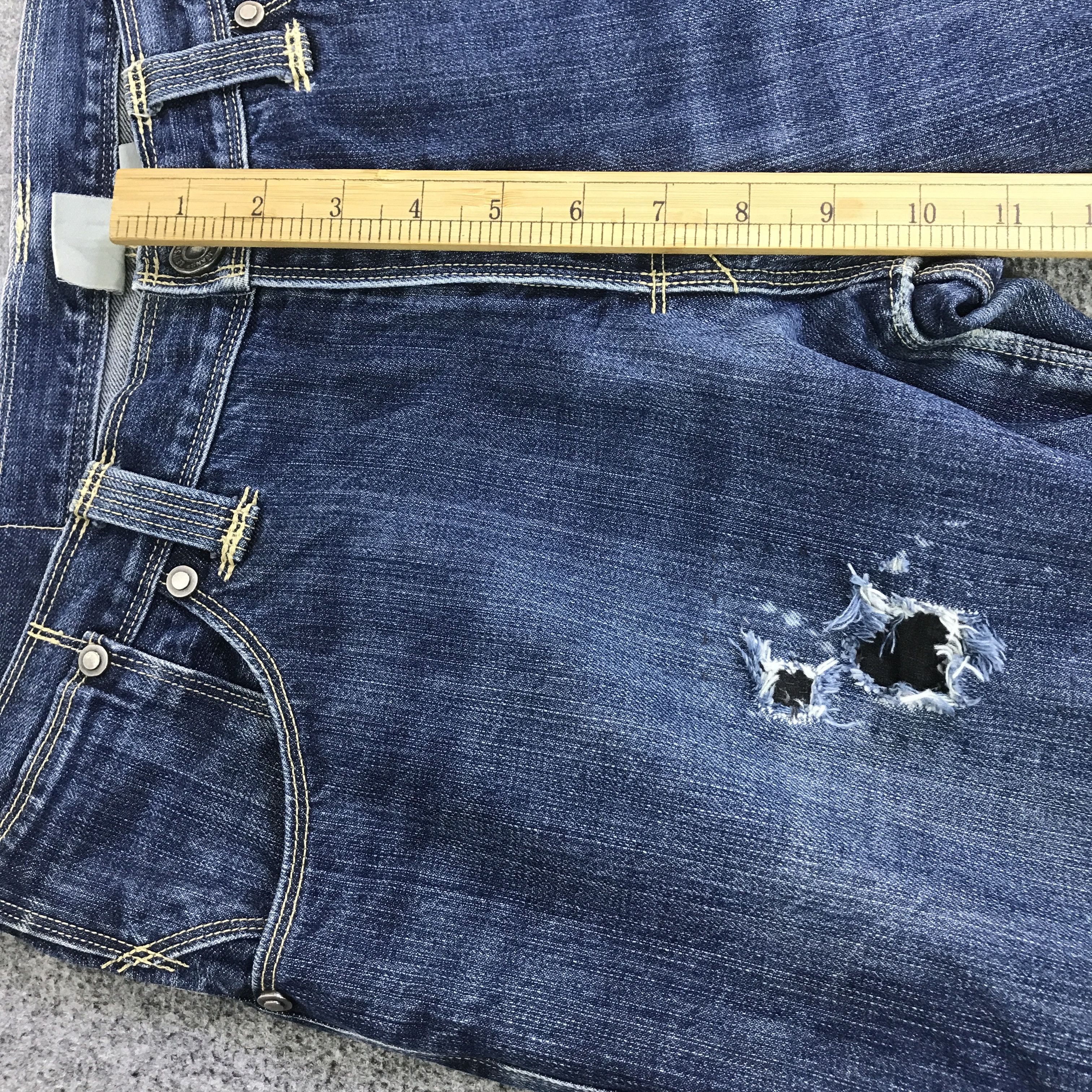 Levi's Vintage Clothing DENIM LEVIS DISTRESSED PANTS JEANS k118b9 Size US 33 - 9 Thumbnail
