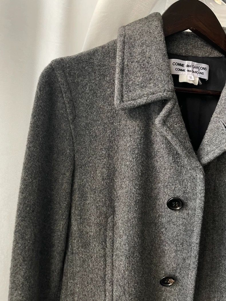 Comme des Garcons Comme des Garçons size ss Medieval women's wool overcoat Size S / US 4 / IT 40 - 3 Thumbnail