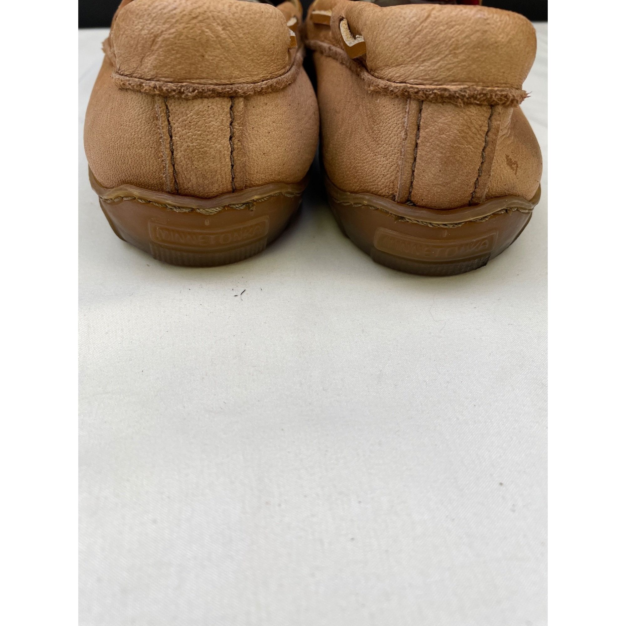 Minnetonka Minnetonka Women's Leather Tan Moccasins / Shoes flannel ins Size US 9 / IT 39 - 4 Thumbnail