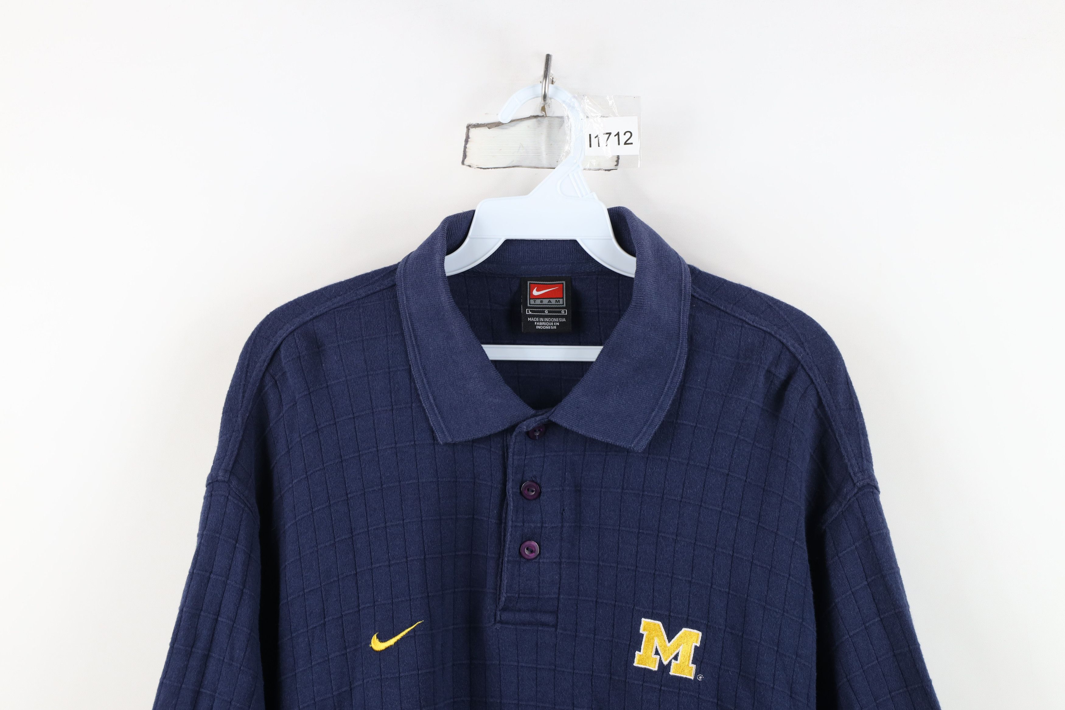 Nike Vintage Nike Swoosh University of Michigan Golf Polo Shirt Size US L / EU 52-54 / 3 - 2 Thumbnail