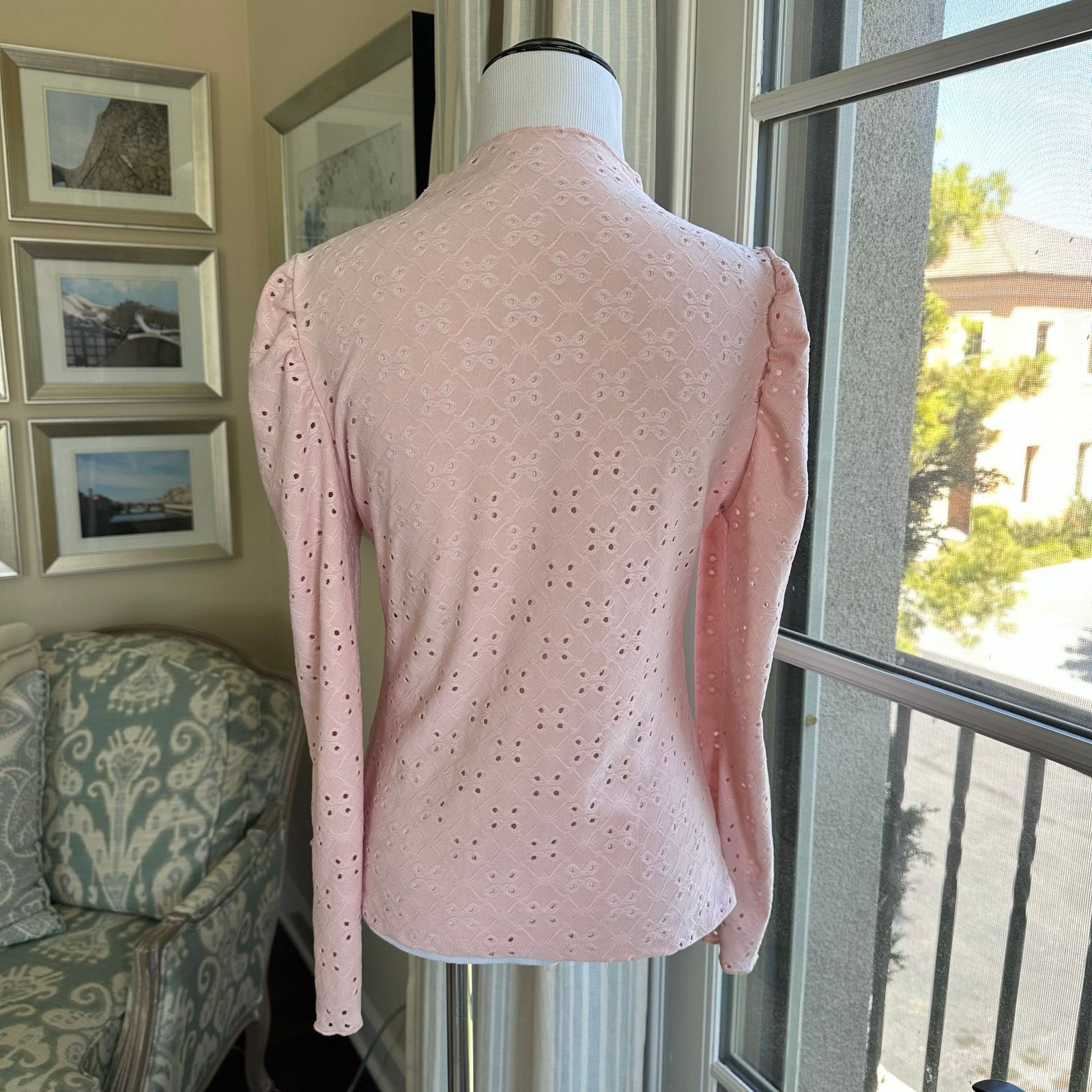 Other Pink Mock Neck Eyelet Ruched Shoulder Size Medium Size M / US 6-8 / IT 42-44 - 2 Thumbnail