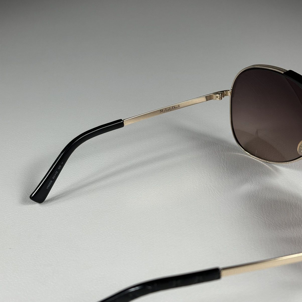 Dior Dior MyLadyDior8 Gold and Black Large Aviator Sunglasses Size ONE SIZE - 4 Thumbnail