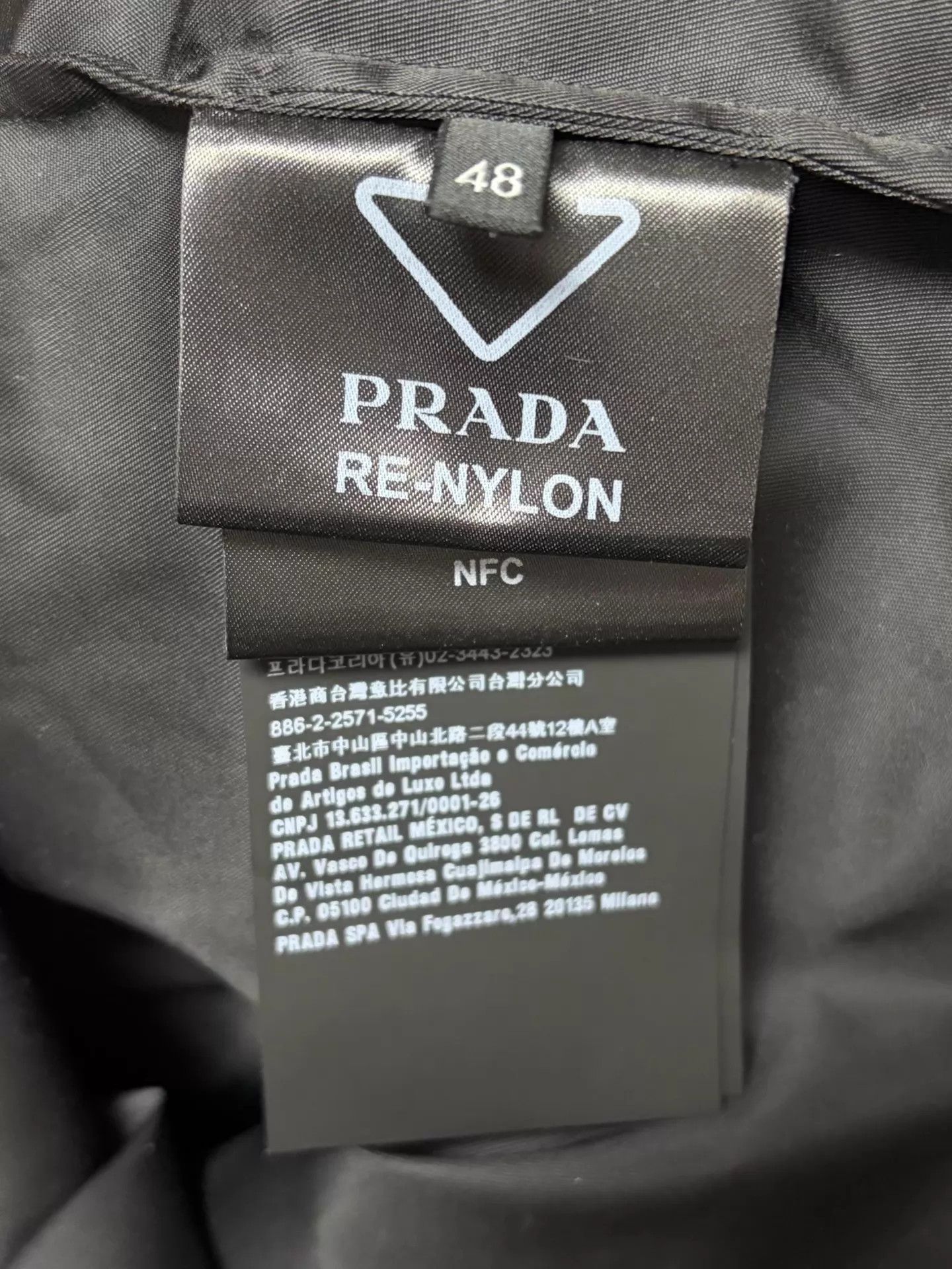 Prada Prada Men's Nylon Jacket 48 Triangle Metal Tag Size US M / EU 48-50 / 2 - 4 Thumbnail