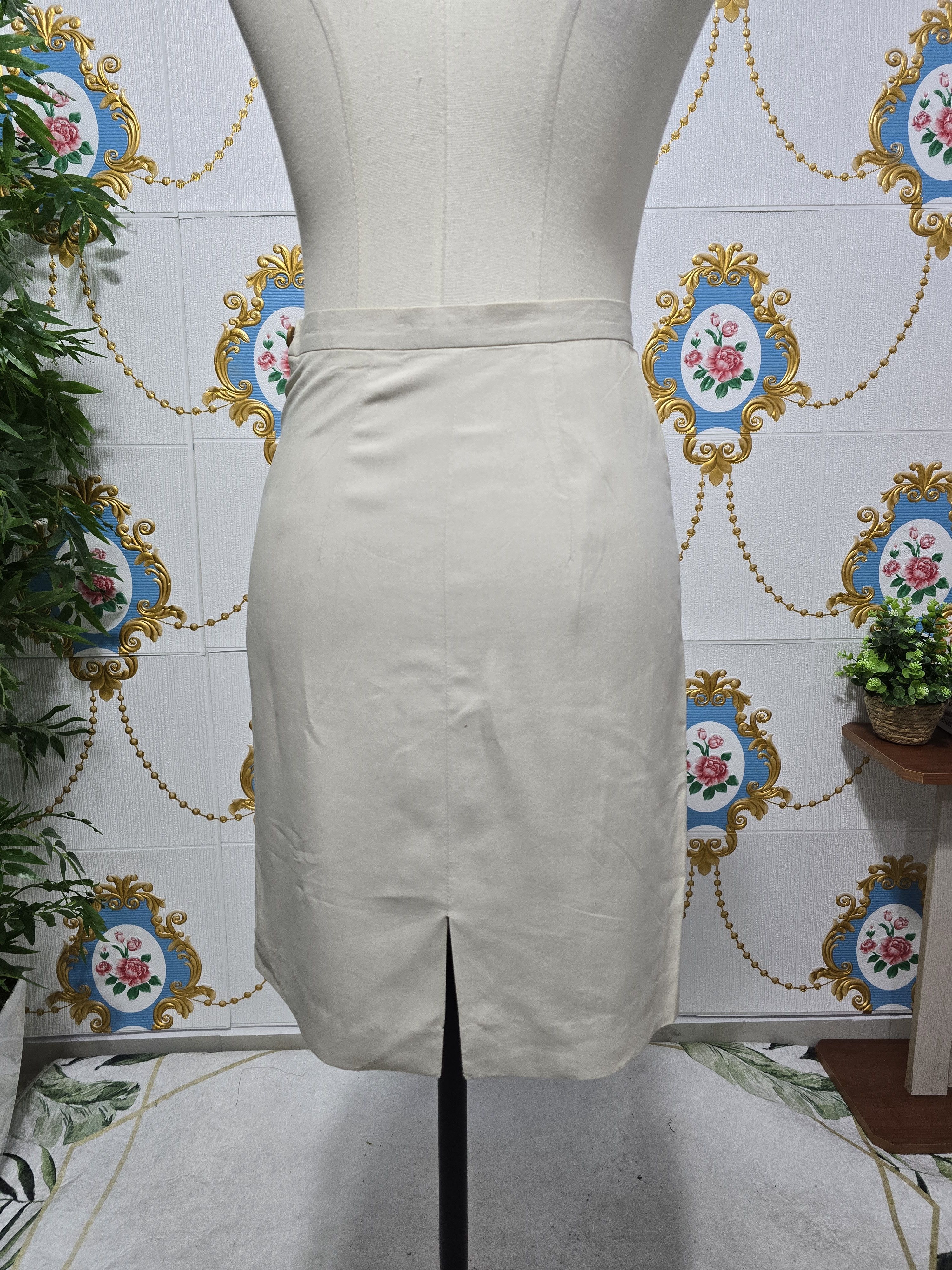 Giorgio Armani × Vintage GIORGIO ARMANI vintage Rare ! Skirt small women Size 27" / US 4 / IT 40 - 9 Thumbnail
