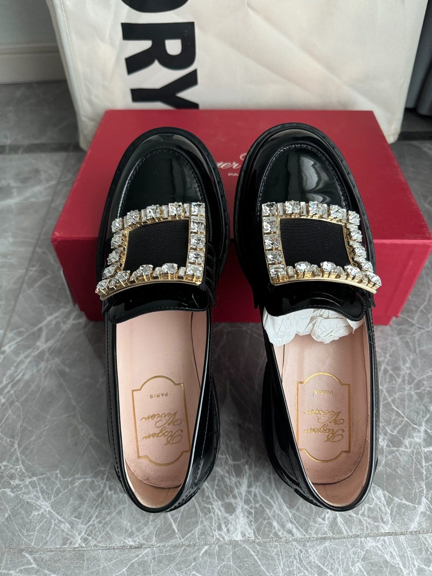 Roger Vivier Roger Vivier Black Patent Crystal Loafer 35.5 EU Size US 4.5 / IT 34.5 - 8 Thumbnail