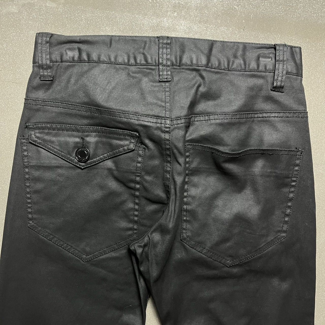 Japanese Brand × Le Grande Bleu (L.G.B.) Japanese Brand Black Coated Jeans Size US 29 - 8 Thumbnail
