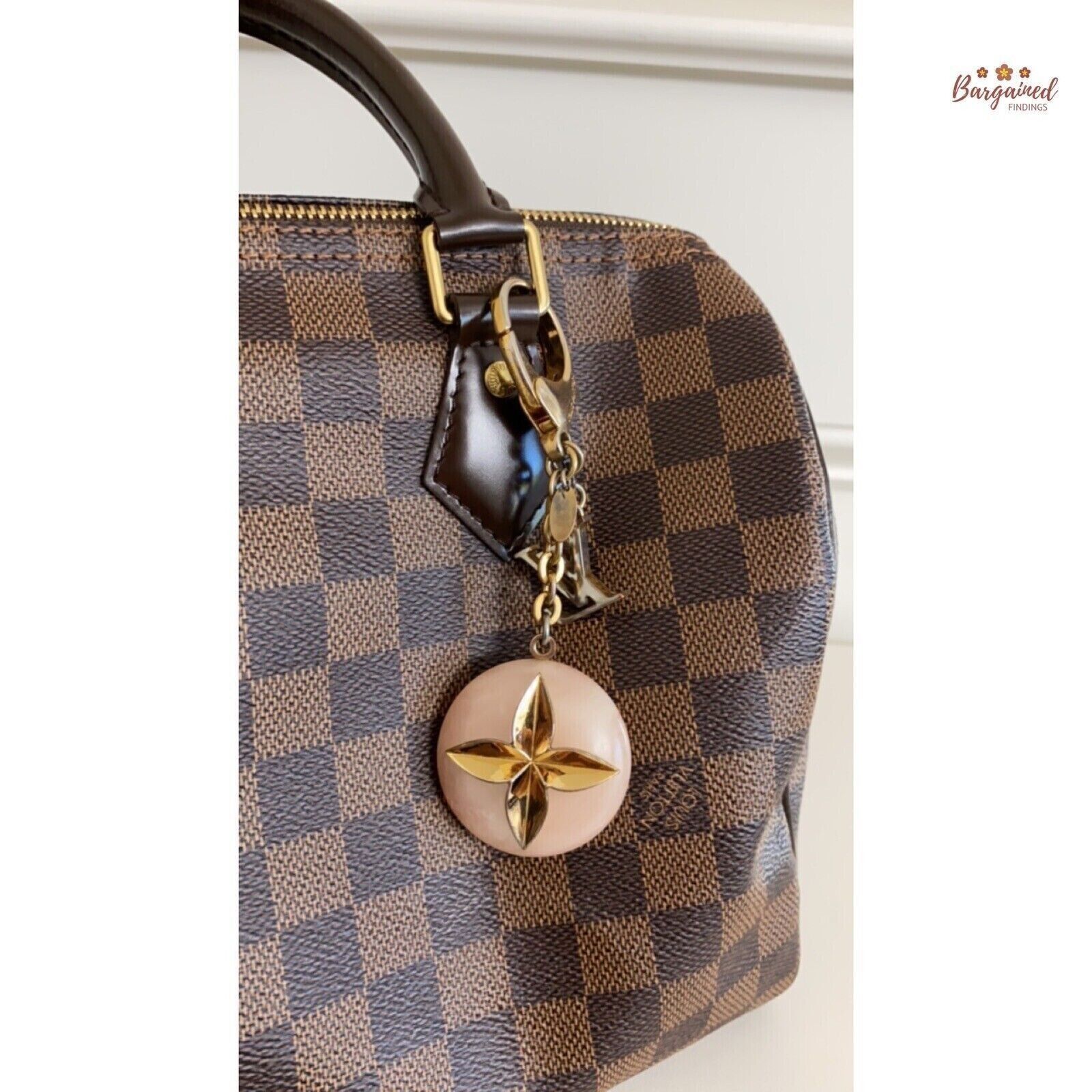 Louis Vuitton LOUIS VUITTON Rose Flower Vellur Key Holder Bag Charm M66977 Size ONE SIZE - 4 Thumbnail