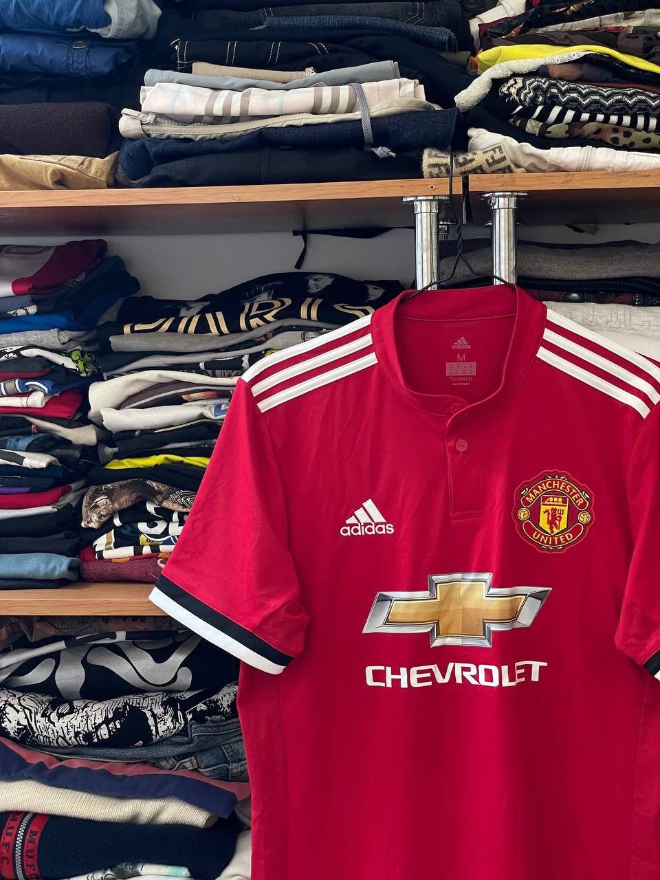 Nike Nike Manchester Unied 2016/ 2017 home jersey Size US M / EU 48-50 / 2 - 3 Thumbnail