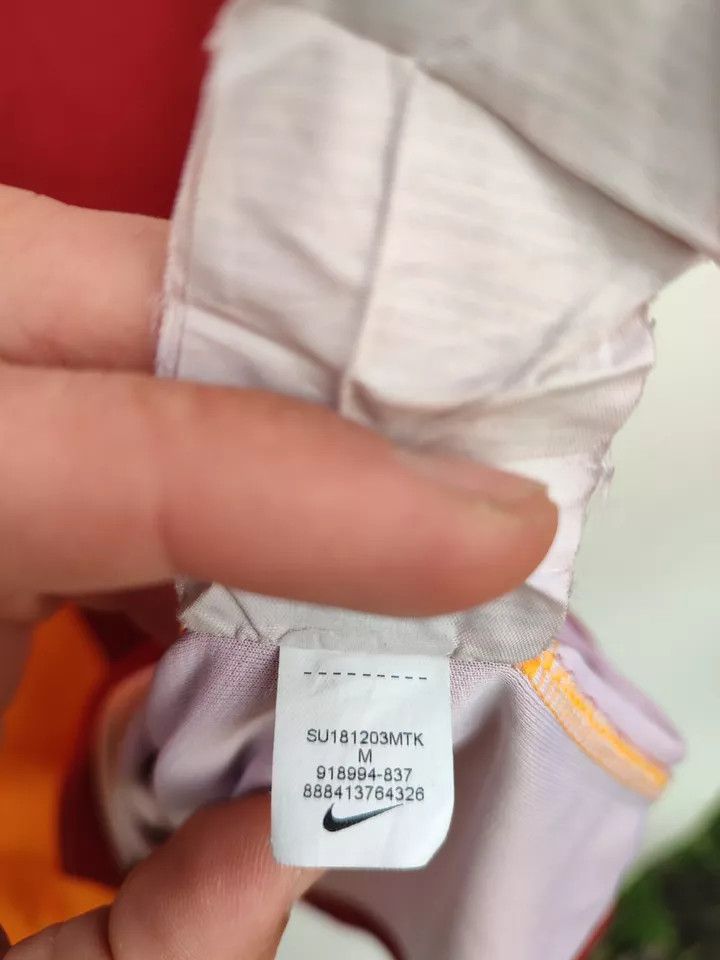 Nike FC Galatasaray 2018-19 HOME Home FOOTBALL Kit SHIRT SOCCER Size US M / EU 48-50 / 2 - 7 Thumbnail
