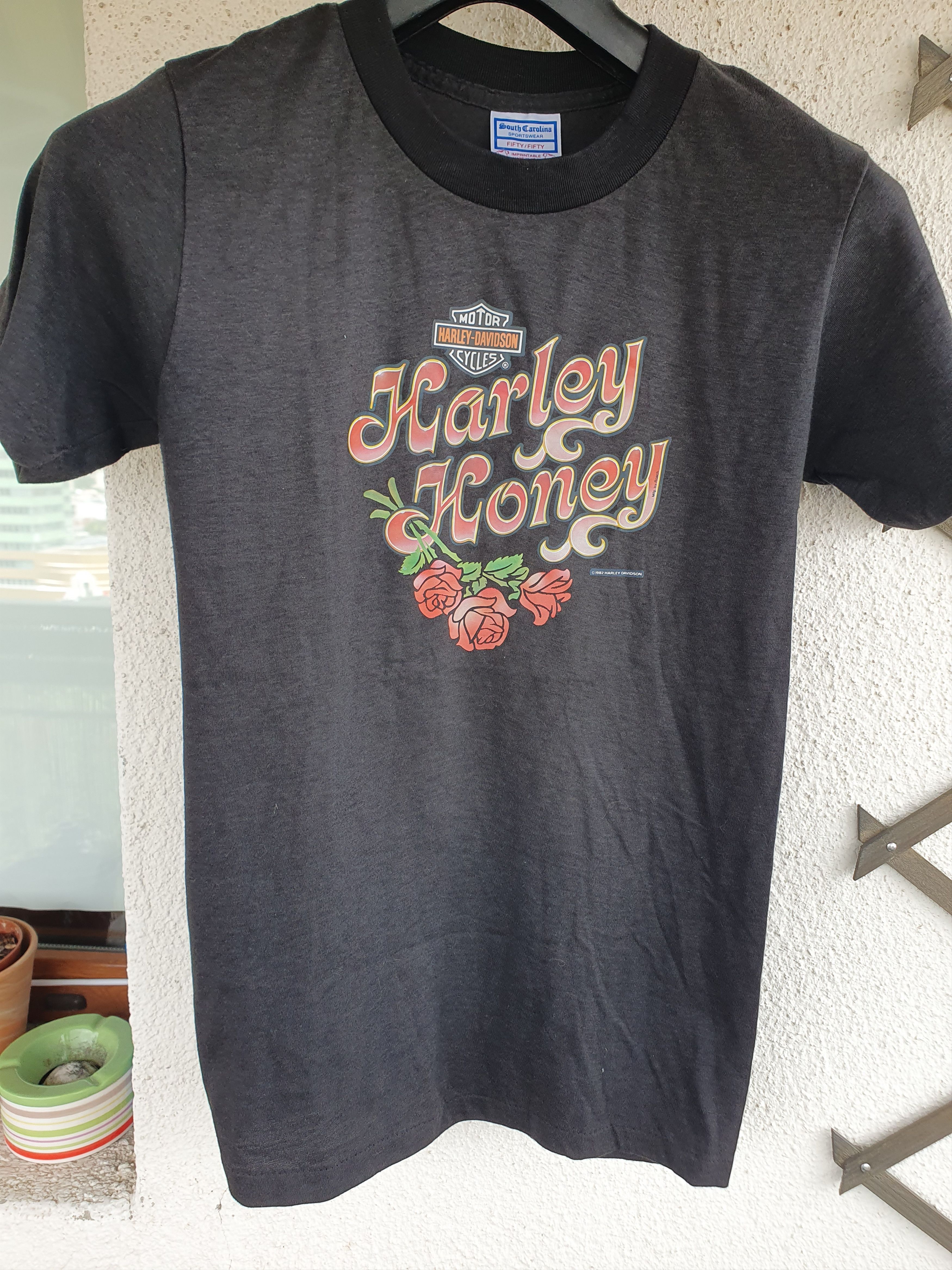 Harley Davidson Harley Davidson Harley Honey Vtg 1982 Made in USA t-shirt Size US M / EU 48-50 / 2 - 6 Thumbnail