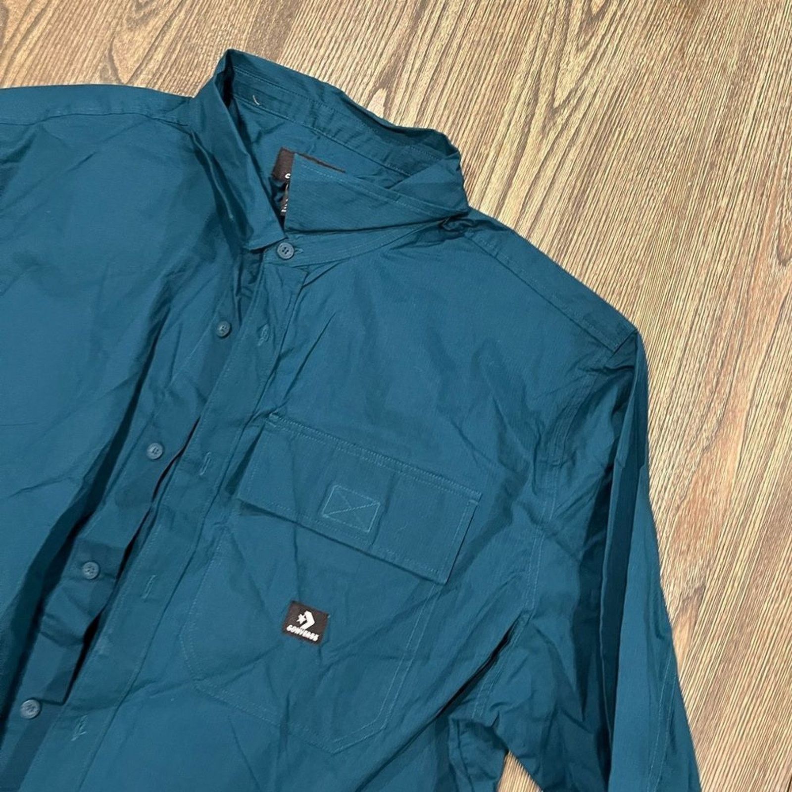 Converse NWOT Converse Long Sleeve Button Down Shirt Collared Green L Size US L / EU 52-54 / 3 - 2 Thumbnail