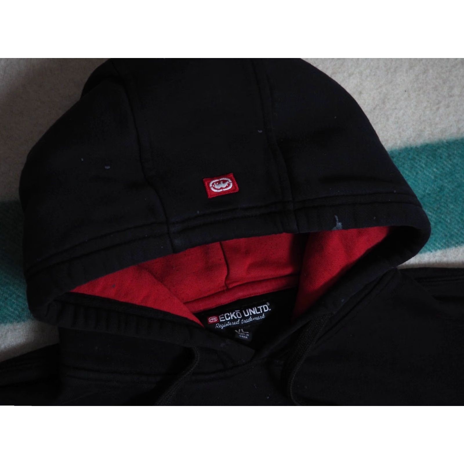 Ecko Unltd. VINTAGE Ecko Unltd Hooded Hoodie Sweatshirt XL Black Grunge Logo Crew Neck Long Sleeve Pullover Mens/Adult Pattern: Graphic Print Size US XL / EU 56 / 4 - 4 Thumbnail