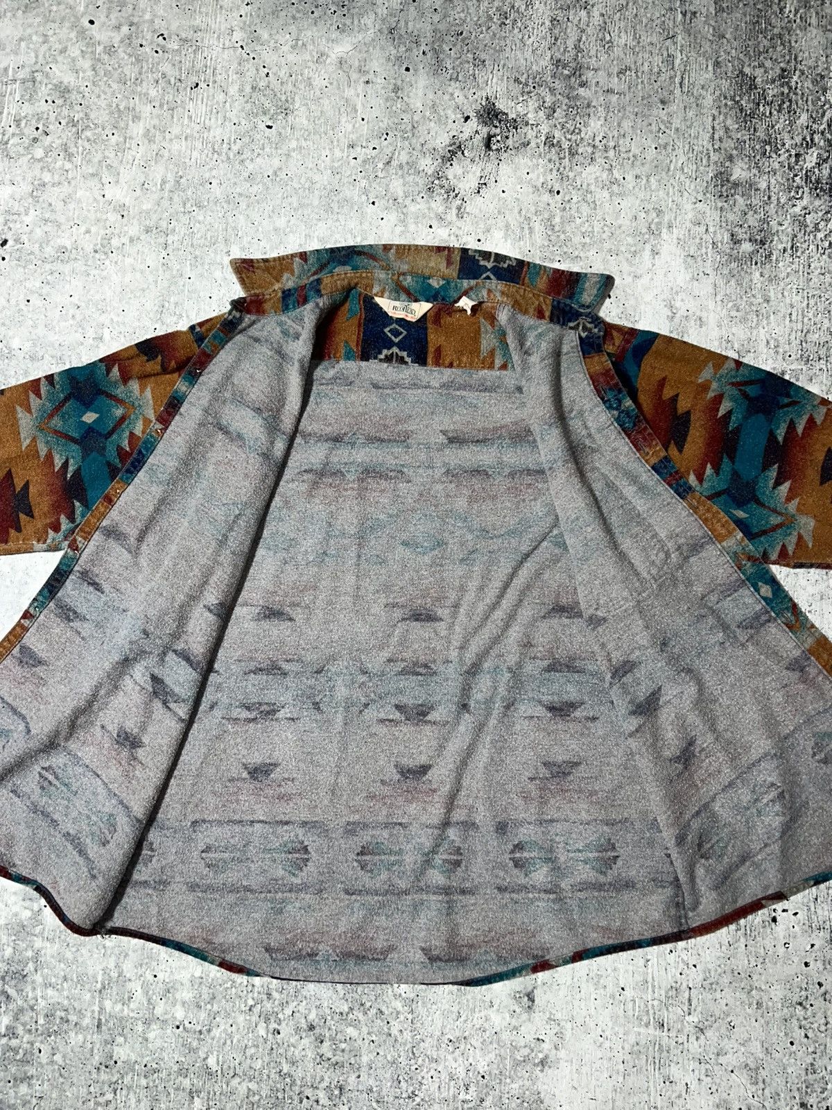 Vintage Vintage 90s Navajo Aztec Style Button Up Shirt Size US XL / EU 56 / 4 - 5 Thumbnail