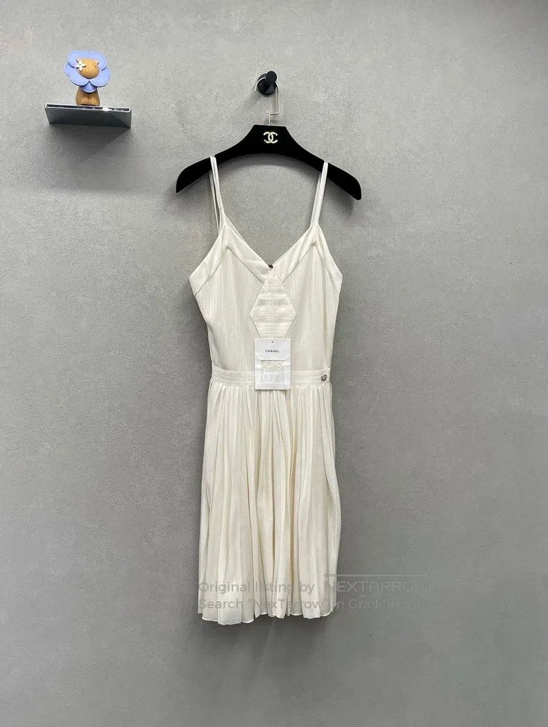 Chanel Chanel White two-piece suspender skirt with lining Size XS / US 0-2 / IT 36-38 - 3 Thumbnail