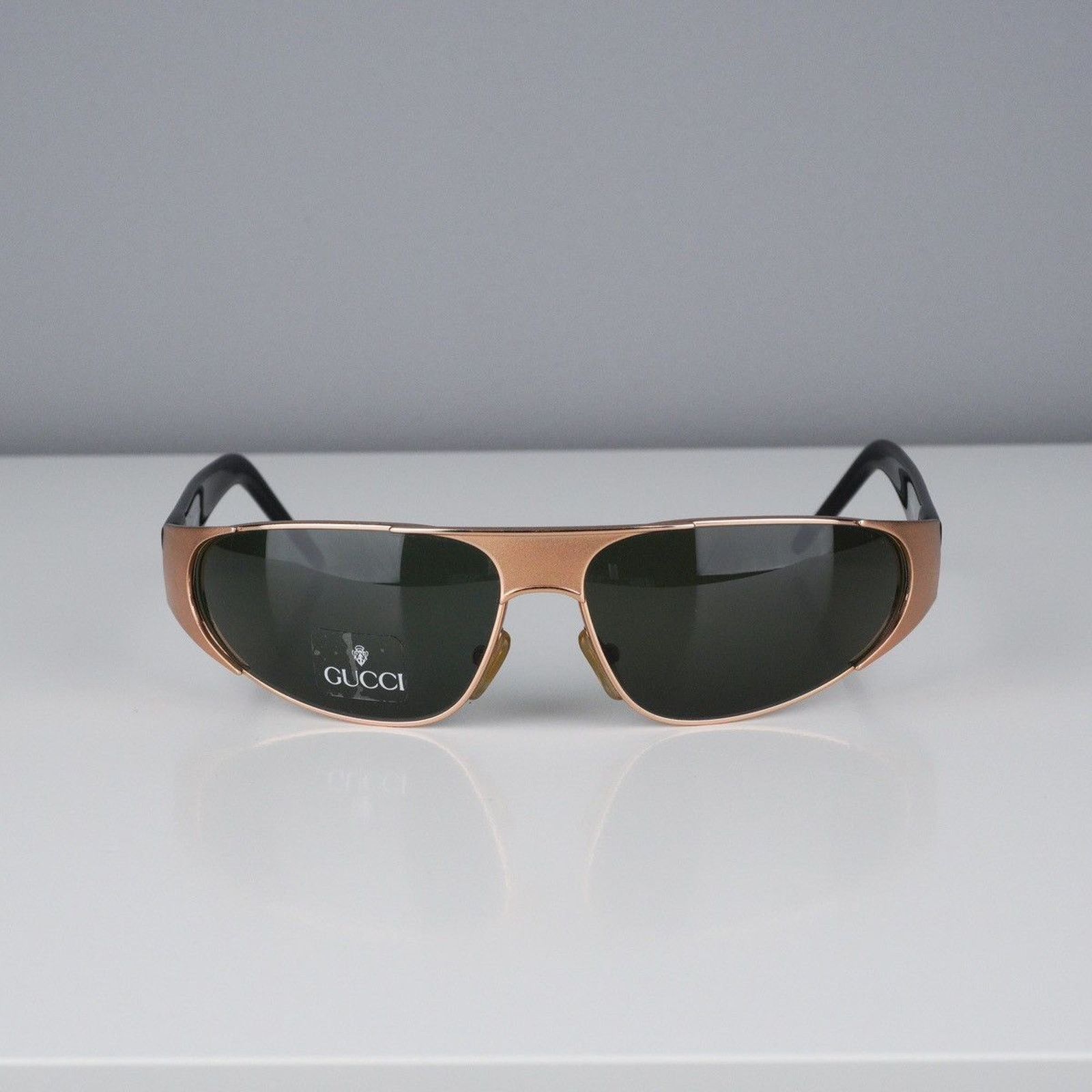 Gucci Vintage 90s gucci gold black logo mask sunglasses Size ONE SIZE - 2 Thumbnail