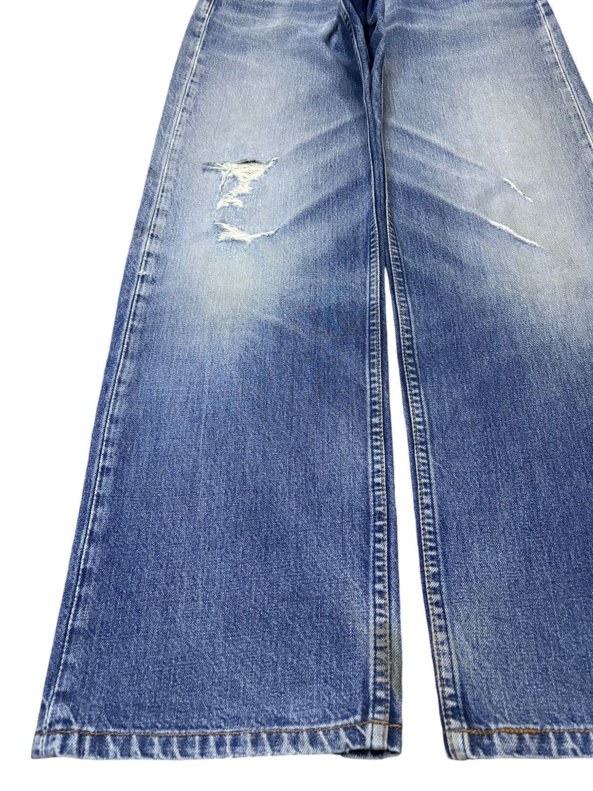 Levi's Vintage 90s Levis 504 Faded Wash Bartacks Baggy Jeans Size US 31 - 6 Thumbnail