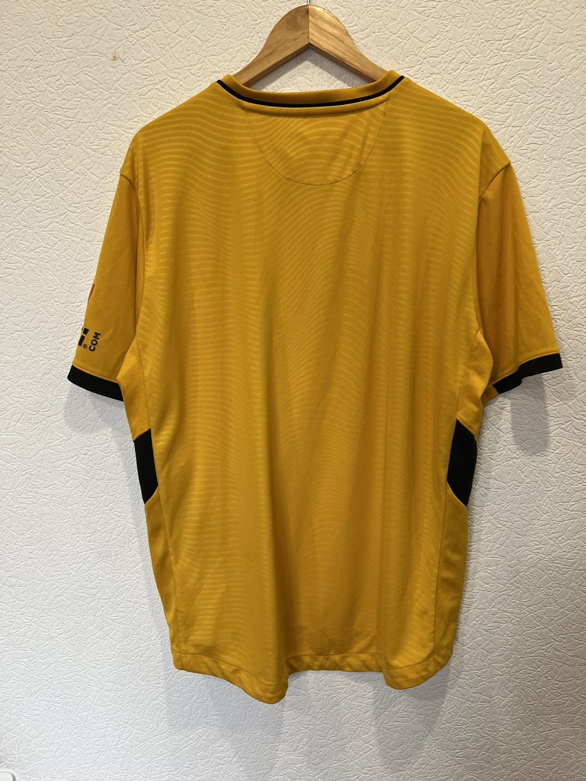 Castore Castore Wolverhampton 2021/2022 Home Kit Soccer Jersey Size US XXL / EU 58 / 5 - 6 Thumbnail
