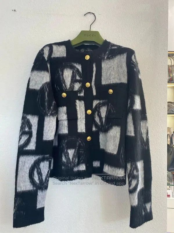Versace Versace Black Wool Sweater for Women . Size M / US 6-8 / IT 42-44 - 1 Thumbnail