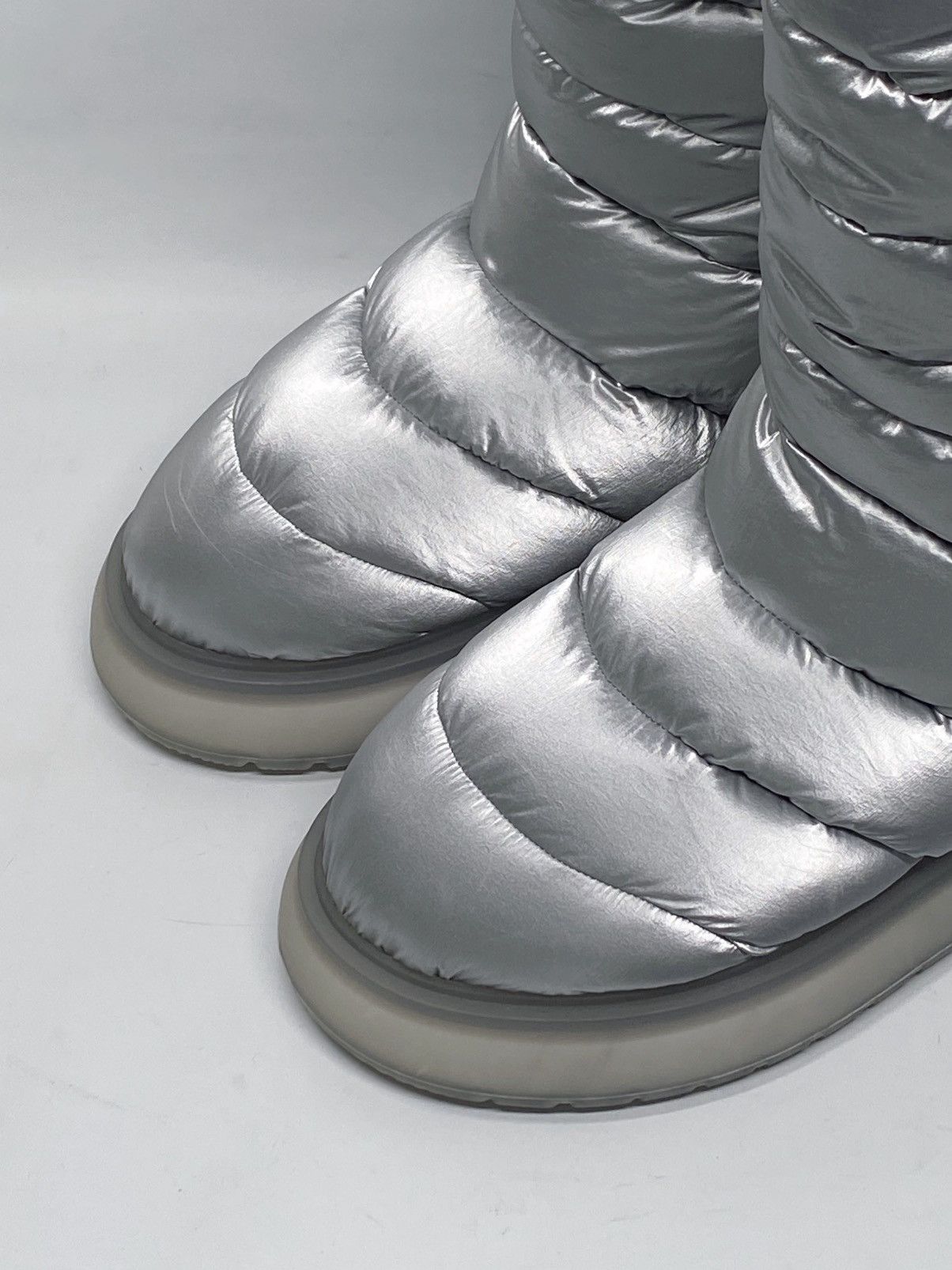 Moncler Moncler Gaia Pocket Faux Fur-Trim Snow Boots size 38 Size US 8 / IT 38 - 6 Thumbnail