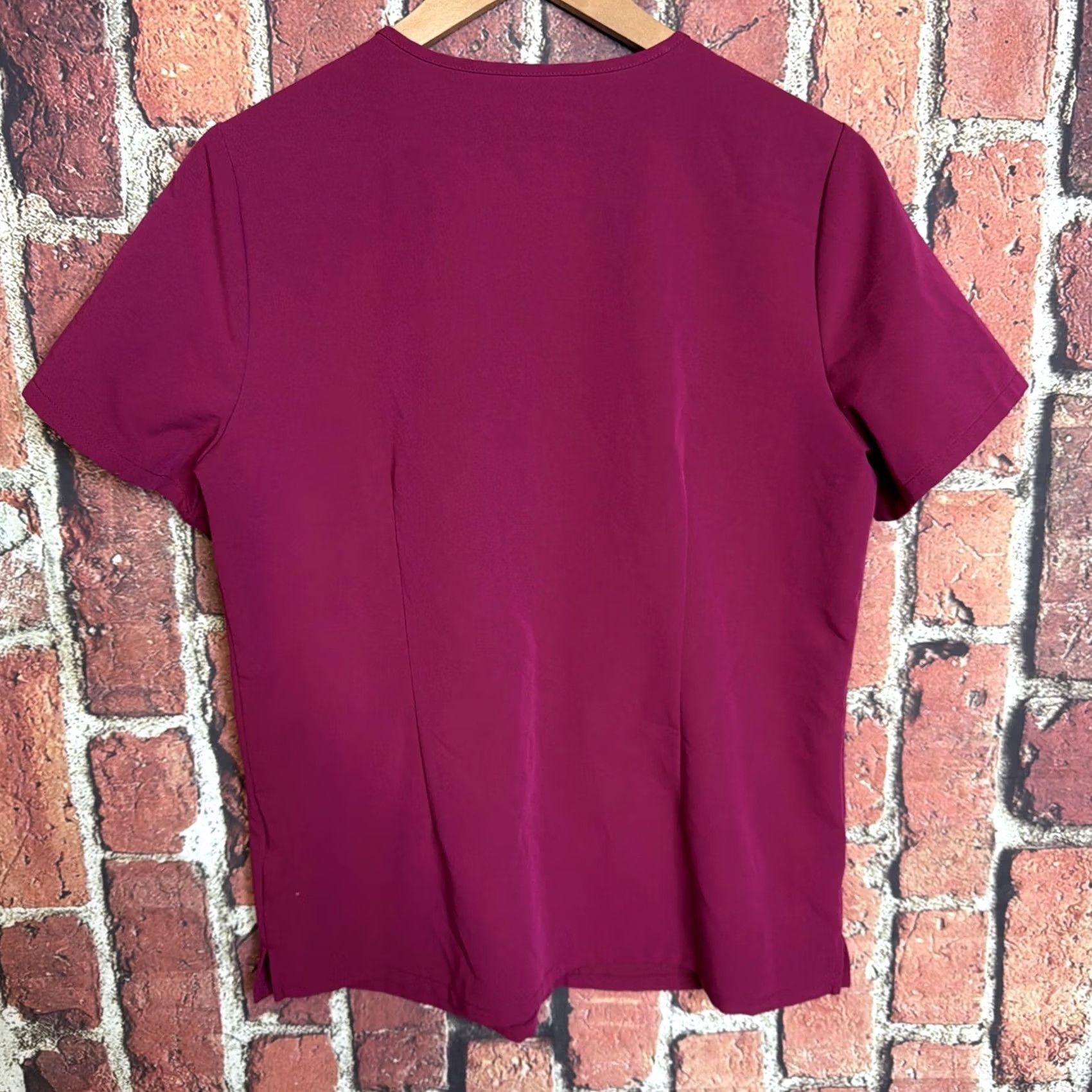 Vintage Figs FW1100 Technical Collection Scrub Top Women M Pink Magenta Solid Polyester Medical Shirt 21” Pit to Pit 26” Back Hem Mens Women Girls Size M / US 6-8 / IT 42-44 - 3 Thumbnail