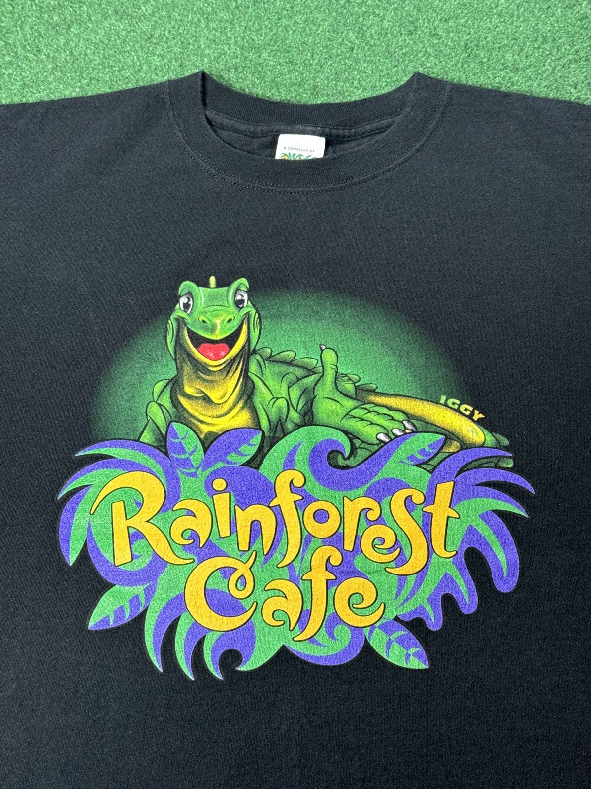Rainforest × Vintage Vintage 90s Rainforest Cafe Iggy The Iguana Boxy T Shirt Size US XL / EU 56 / 4 - 2 Thumbnail