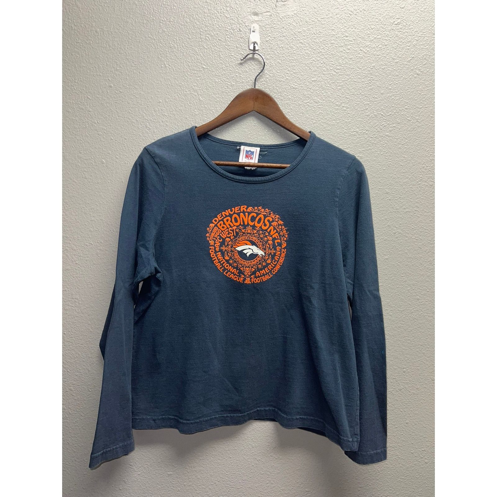 NFL Womens Denver Broncos Shirt NFL Graphic Top Tee Blue Large Size L / US 10 / IT 46 - 1 Thumbnail
