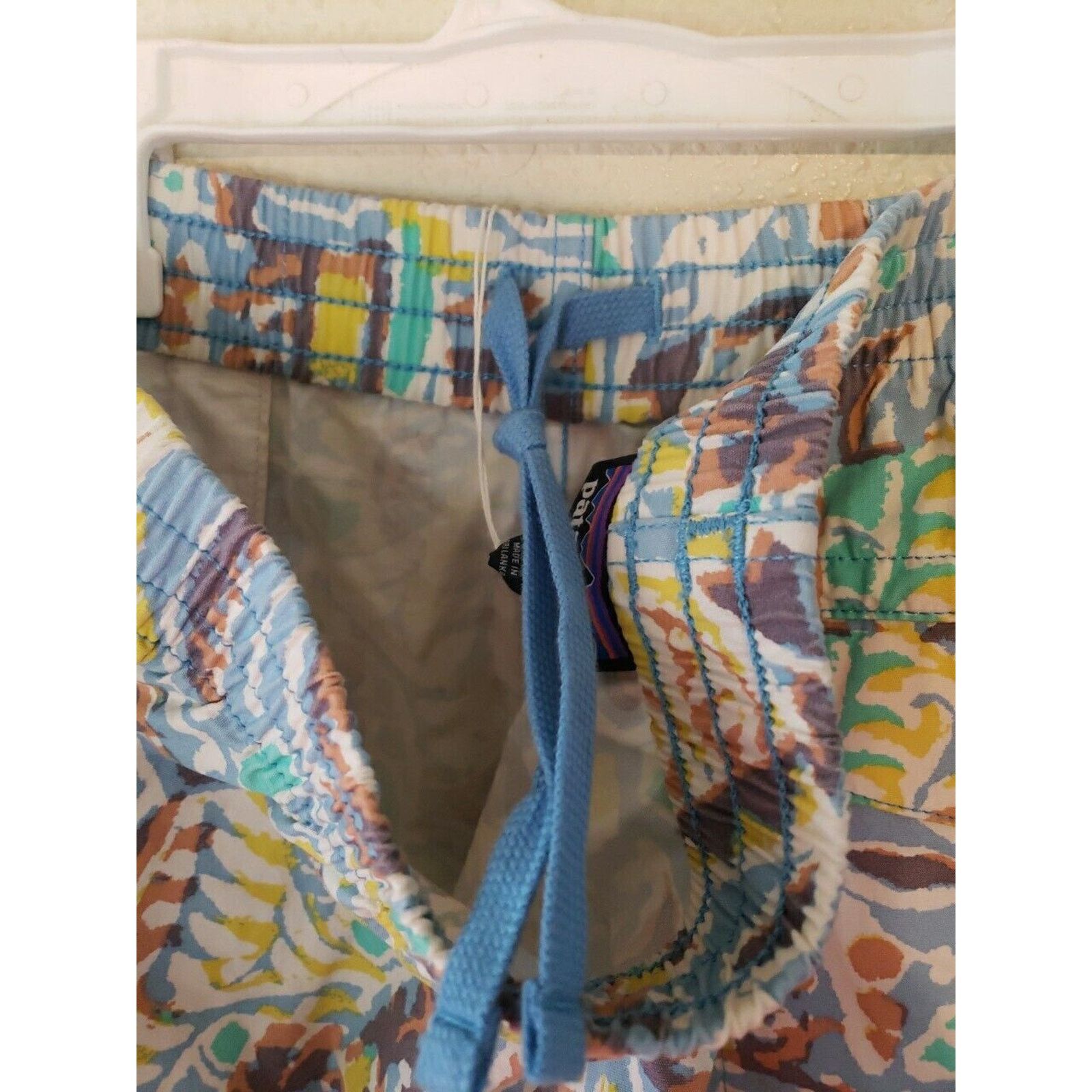 Patagonia Patagonia Funhoggers Shorts Mens Large Abstract Geometric Size US 36 / EU 52 - 11 Thumbnail