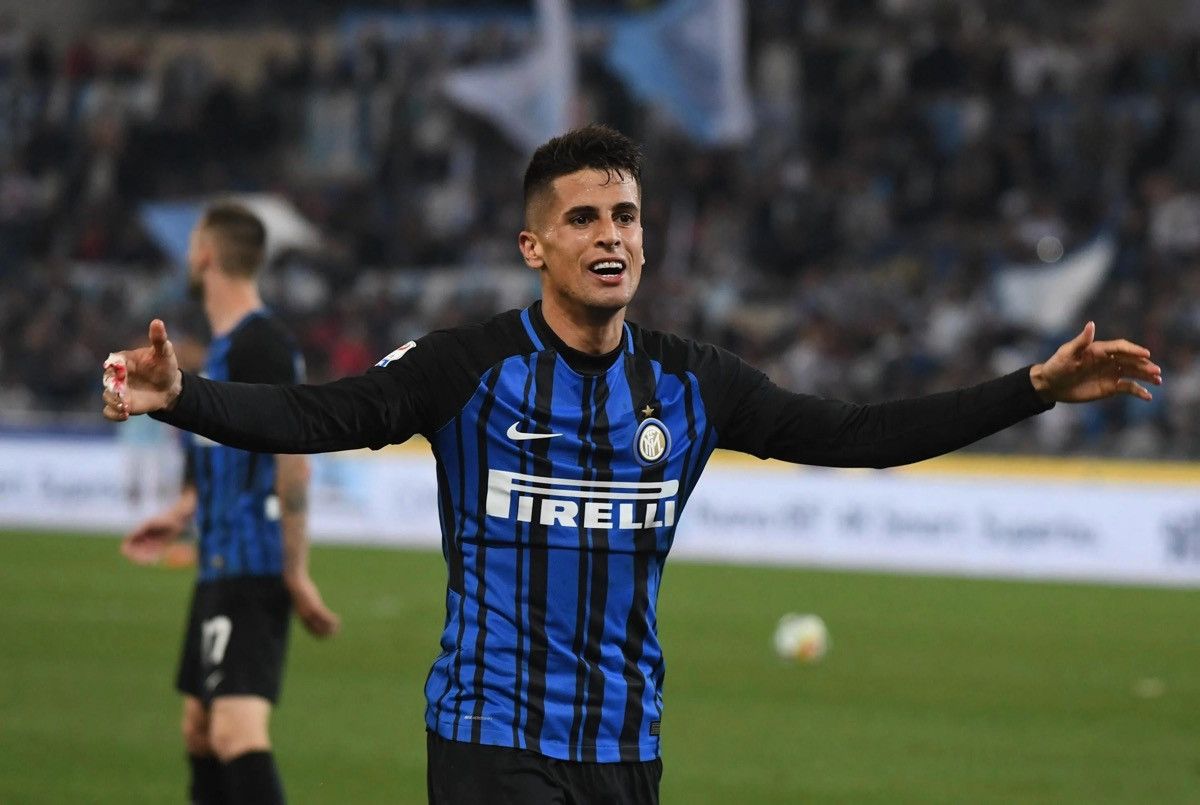 Nike Inter Milan 17/18 home shirt #7 Joao cancelo (Bnwt) Size US S / EU 44-46 / 1 - 10 Thumbnail