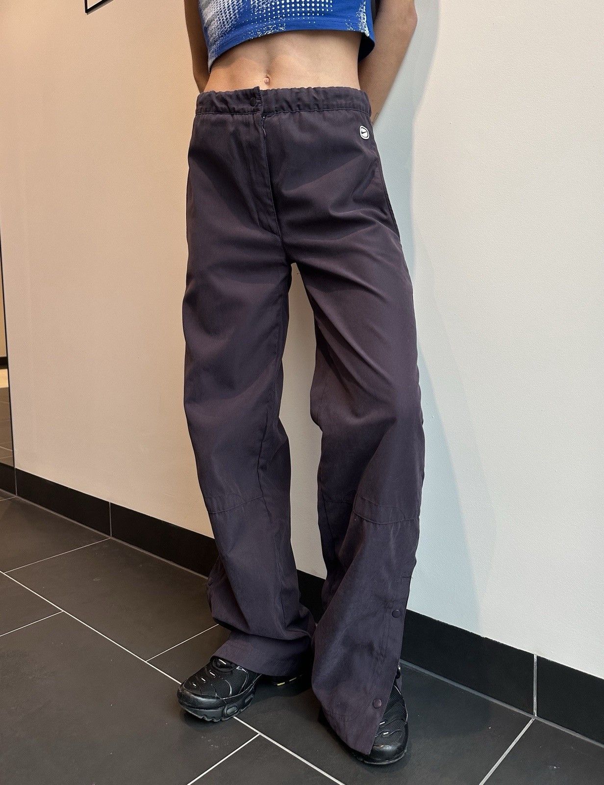 Nike Vintage Nike Flared Pants Wide Leg 2000’s y2k Size S Size 27" / US 4 / IT 40 - 1 Thumbnail
