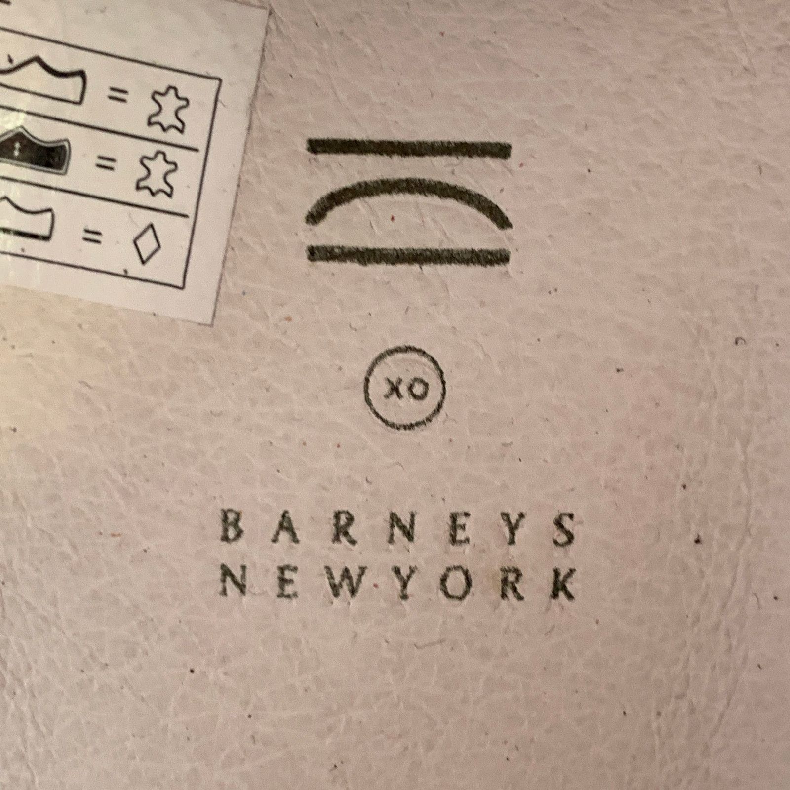 Barneys New York 9.5 White Leather Low Top Rubber Sole Sneakers Size US 9.5 / EU 42-43 - 7 Thumbnail