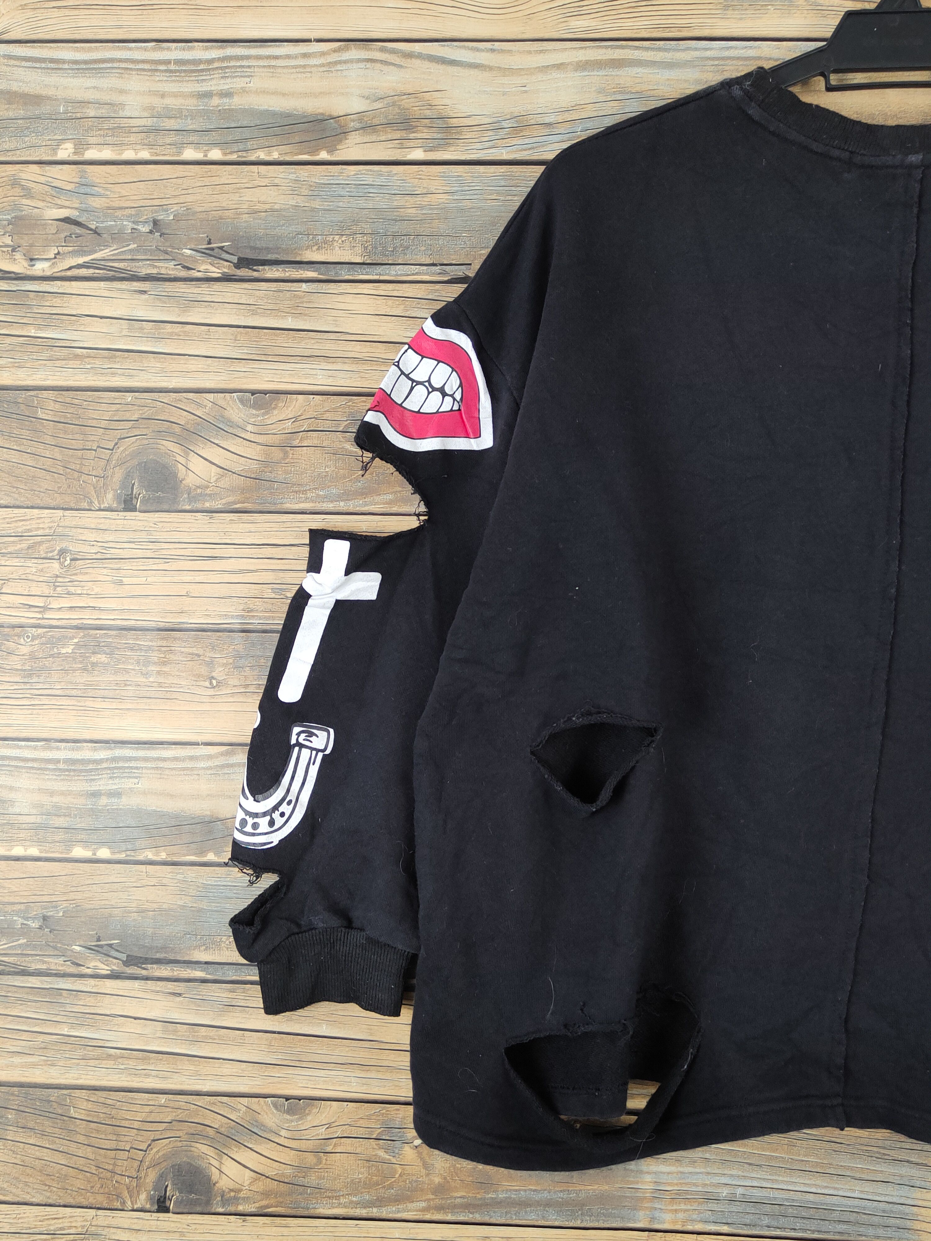 Japanese Brand × Seditionaries Ityoumio Black Dracula lips Ripped Sweatshirts #W964 Size L / US 10 / IT 46 - 10 Thumbnail